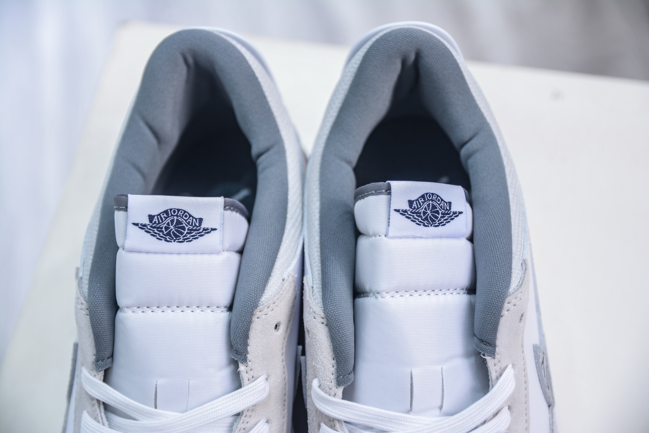 Air Jordan Legacy AJ312 低帮 白灰 CD7069-124-莆田鞋,莆田鞋货源,高仿鞋,高仿鞋货源,安福档口,莆田高仿鞋,莆田鞋批发,高仿鞋批发,莆田高仿运动鞋,高仿运动鞋,莆田运动鞋 Air Jordan Legacy AJ312 低帮 白灰 CD7069-124