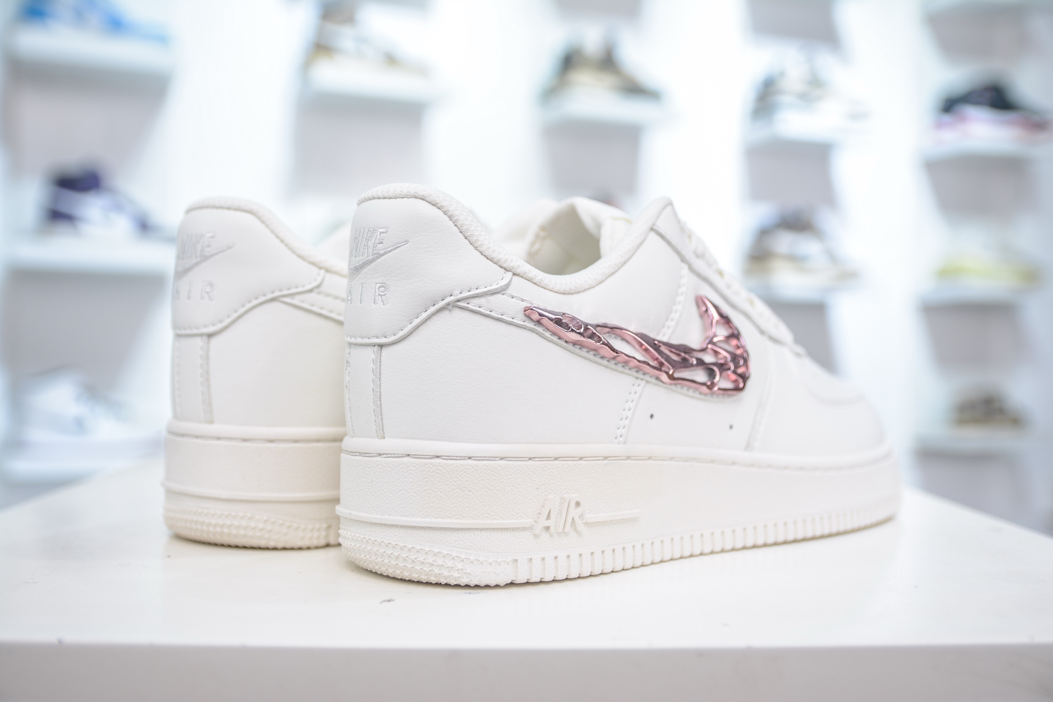 Nike Air Force 1 Low '07 Liquid Metal Pink Classic Sneakers 6 i1748914833136 5160 0 5
