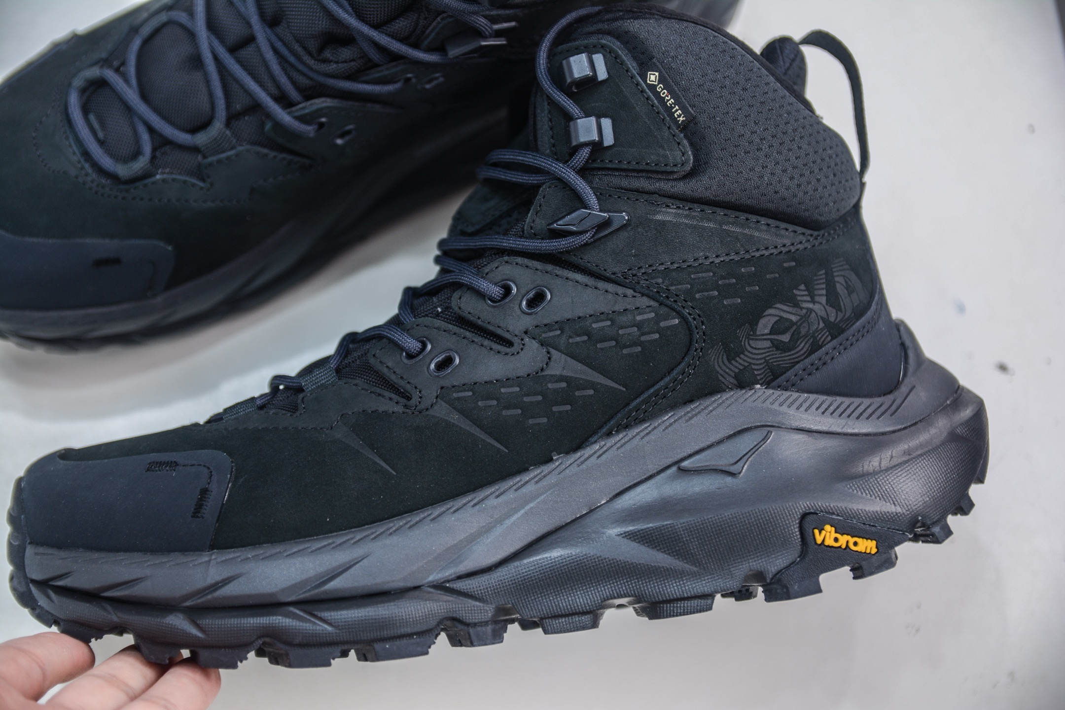 HK纯原 Hoka One One Kaha 2 High GTX Gore-Tex卡哈二代系列高帮厚底轻量户外登山运动鞋 1123155/BBLC-莆田鞋,莆田鞋货源,高仿鞋,高仿鞋货源,安福档口,莆田高仿鞋,莆田鞋批发,高仿鞋批发,莆田高仿运动鞋,高仿运动鞋,莆田运动鞋 HK纯原 Hoka One One Kaha 2 High GTX Gore-Tex卡哈二代系列高帮厚底轻量户外登山运动鞋 1123155/BBLC