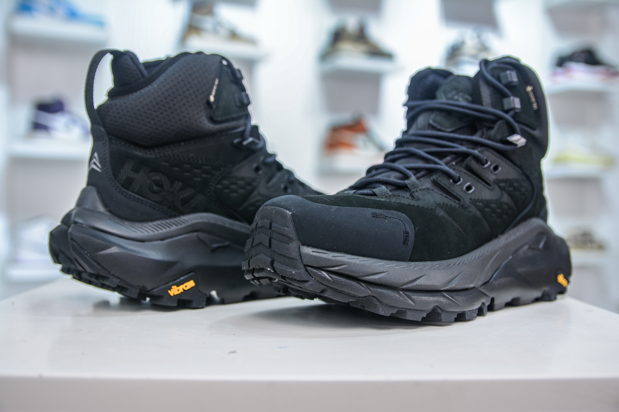 HK纯原 Hoka One One Kaha 2 High GTX Gore-Tex卡哈二代系列高帮厚底轻量户外登山运动鞋 1123155/BBLC-莆田鞋,莆田鞋货源,高仿鞋,高仿鞋货源,安福档口,莆田高仿鞋,莆田鞋批发,高仿鞋批发,莆田高仿运动鞋,高仿运动鞋,莆田运动鞋 HK纯原 Hoka One One Kaha 2 High GTX Gore-Tex卡哈二代系列高帮厚底轻量户外登山运动鞋 1123155/BBLC