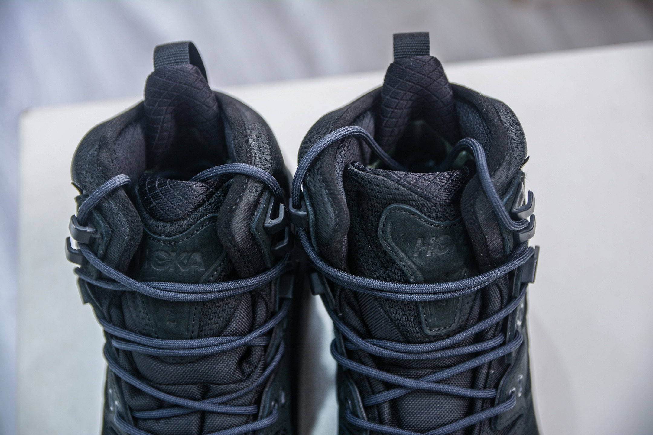 HK纯原 Hoka One One Kaha 2 High GTX Gore-Tex卡哈二代系列高帮厚底轻量户外登山运动鞋 1123155/BBLC-莆田鞋,莆田鞋货源,高仿鞋,高仿鞋货源,安福档口,莆田高仿鞋,莆田鞋批发,高仿鞋批发,莆田高仿运动鞋,高仿运动鞋,莆田运动鞋 HK纯原 Hoka One One Kaha 2 High GTX Gore-Tex卡哈二代系列高帮厚底轻量户外登山运动鞋 1123155/BBLC