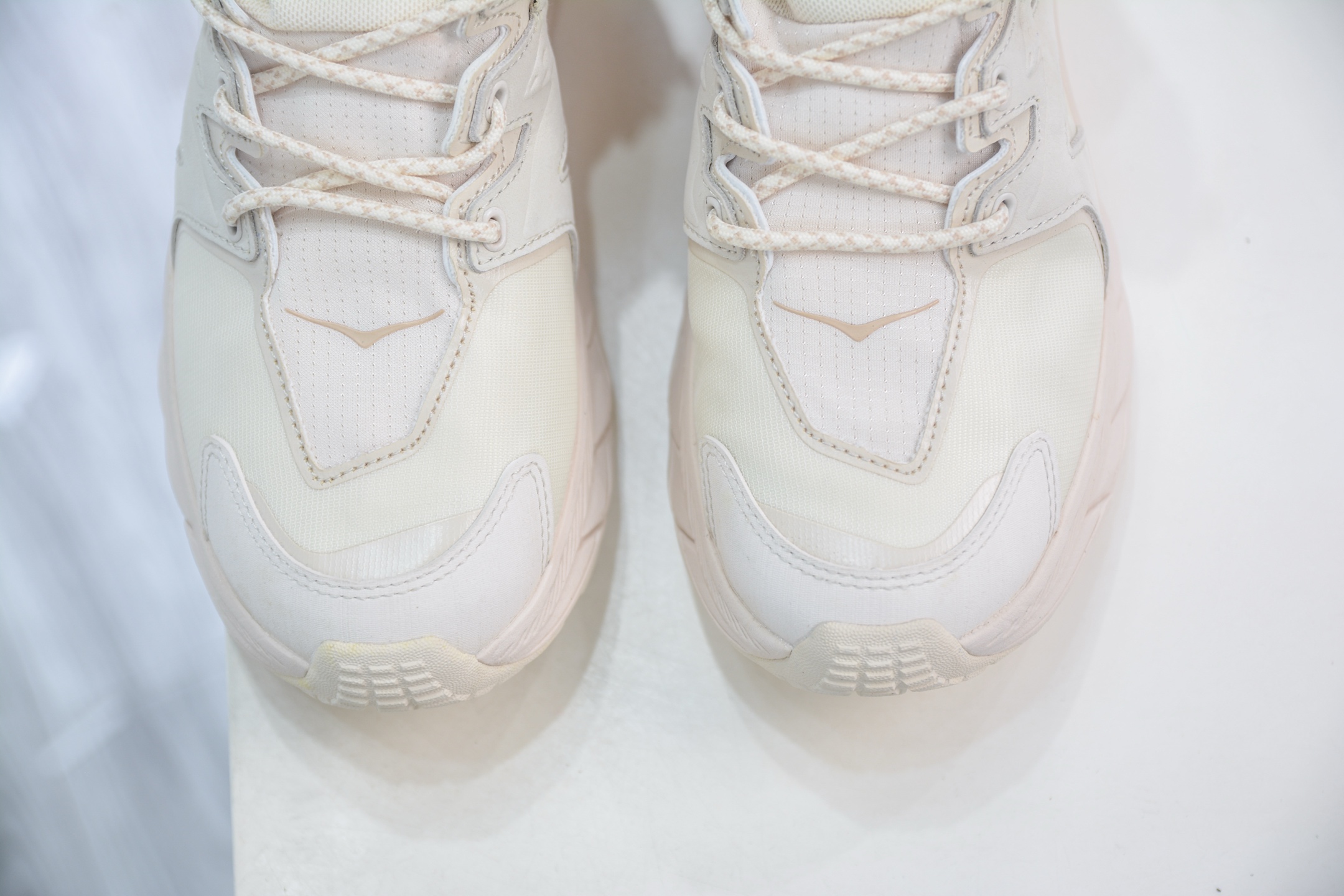 HK纯原 Hoka One One Kaha 2 High GTX Gore-Tex卡哈二代系列高帮厚底轻量户外登山运动鞋 1130532/ESSN-莆田鞋,莆田鞋货源,高仿鞋,高仿鞋货源,安福档口,莆田高仿鞋,莆田鞋批发,高仿鞋批发,莆田高仿运动鞋,高仿运动鞋,莆田运动鞋 HK纯原 Hoka One One Kaha 2 High GTX Gore-Tex卡哈二代系列高帮厚底轻量户外登山运动鞋 1130532/ESSN