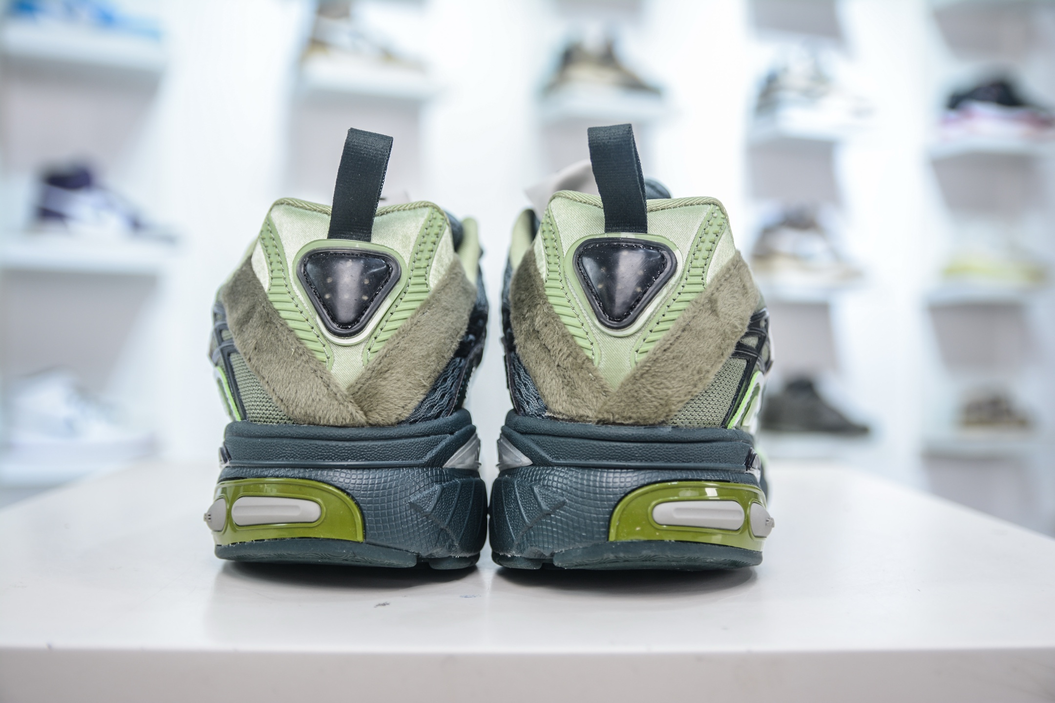 X版 SFTM x AD Originals Adistar Cushion 复古前卫科技休闲运动老爹鞋 IH0278-莆田鞋,莆田鞋货源,高仿鞋,高仿鞋货源,安福档口,莆田高仿鞋,莆田鞋批发,高仿鞋批发,莆田高仿运动鞋,高仿运动鞋,莆田运动鞋 X版 SFTM x AD Originals Adistar Cushion 复古前卫科技休闲运动老爹鞋 IH0278