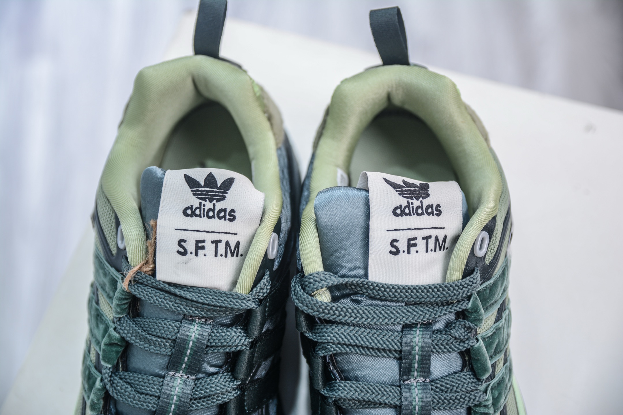 X版 SFTM x AD Originals Adistar Cushion 复古前卫科技休闲运动老爹鞋 IH0278-莆田鞋,莆田鞋货源,高仿鞋,高仿鞋货源,安福档口,莆田高仿鞋,莆田鞋批发,高仿鞋批发,莆田高仿运动鞋,高仿运动鞋,莆田运动鞋 X版 SFTM x AD Originals Adistar Cushion 复古前卫科技休闲运动老爹鞋 IH0278