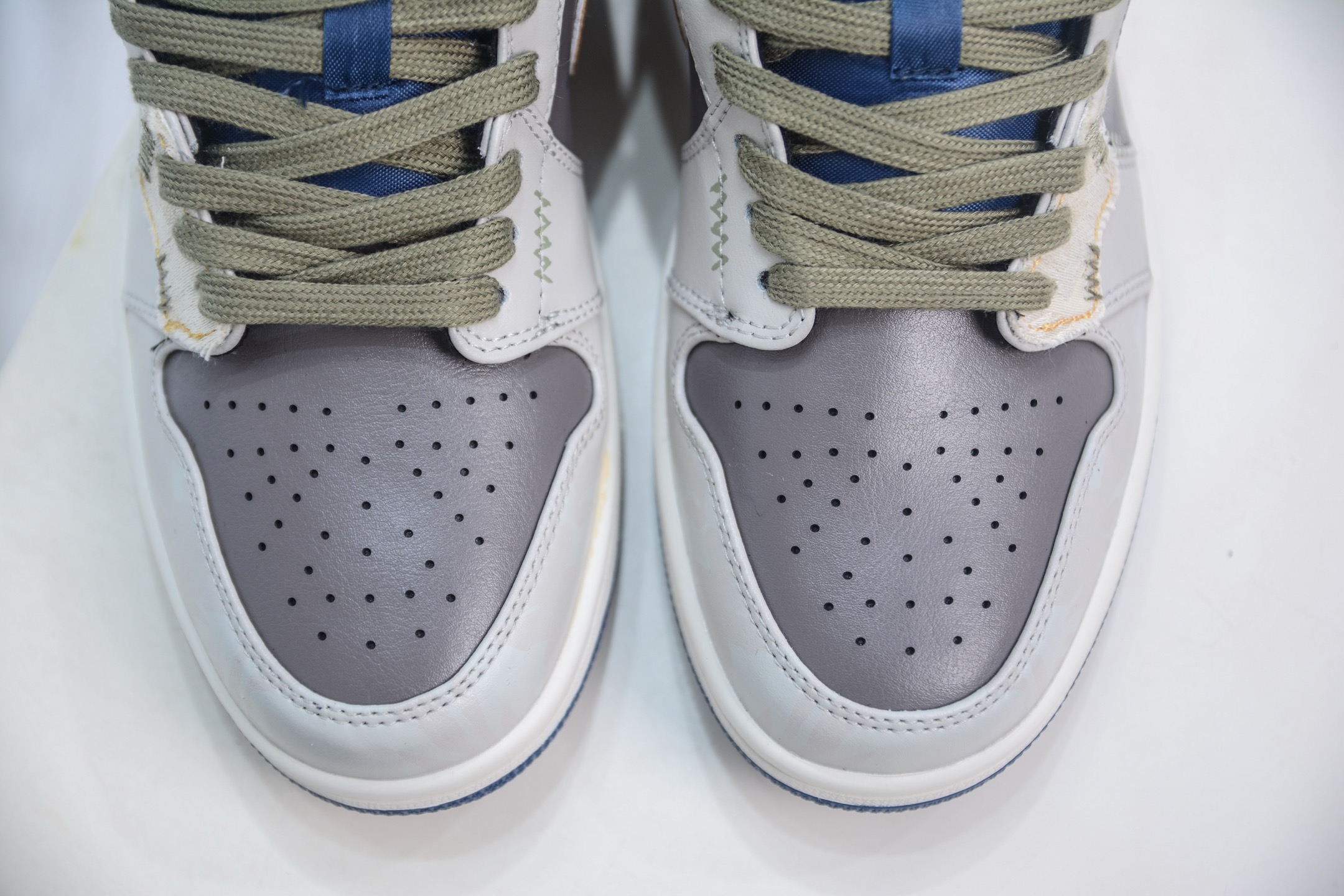 Air Jordan 1 LOW 熊猫恶作剧 荒无底 棕灰  553558-414