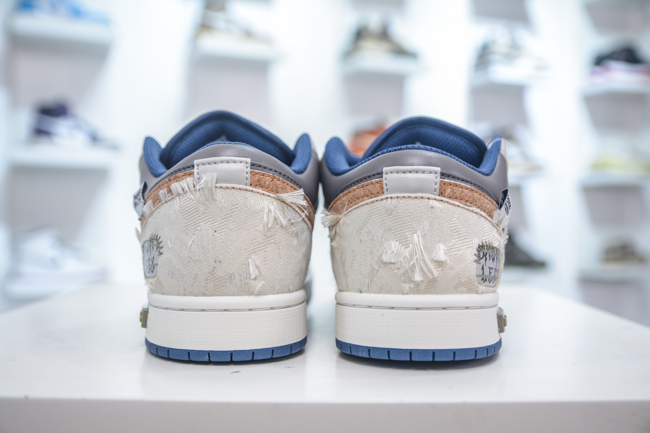 Air Jordan 1 LOW 熊猫恶作剧 荒无底 棕灰  553558-414