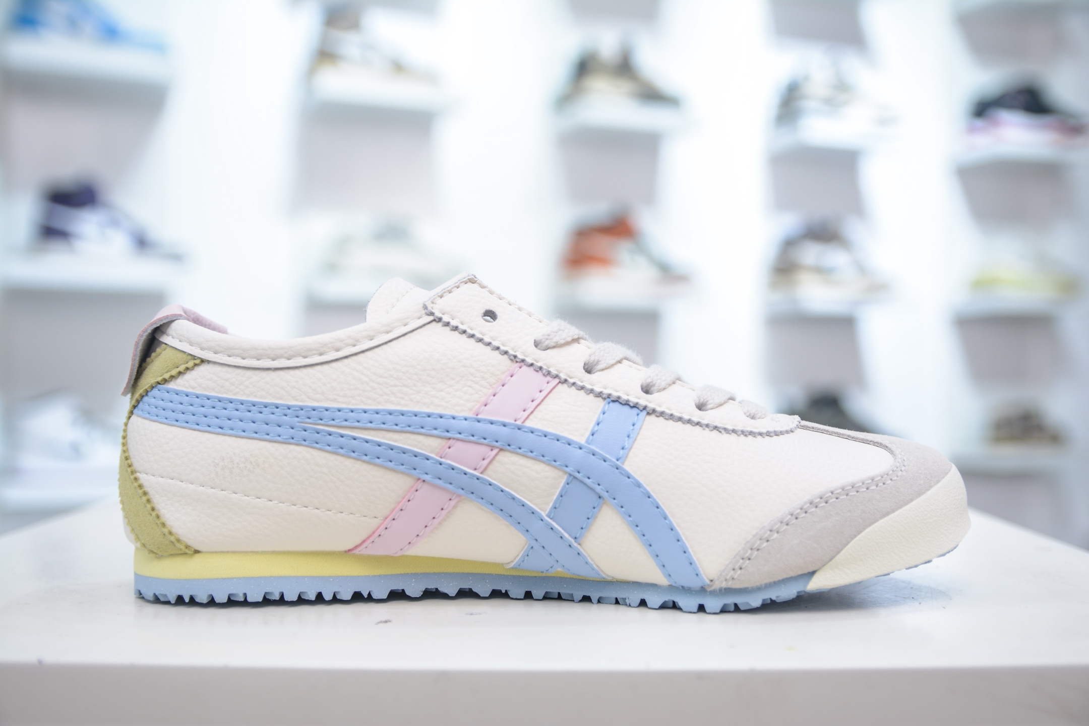 Asics 鬼冢虎 Mexico 66 VIN 印尼厂Oem原单材料 1183B771-116-莆田鞋,莆田鞋货源,高仿鞋,高仿鞋货源,安福档口,莆田高仿鞋,莆田鞋批发,高仿鞋批发,莆田高仿运动鞋,高仿运动鞋,莆田运动鞋 Asics 鬼冢虎 Mexico 66 VIN 印尼厂Oem原单材料 1183B771-116