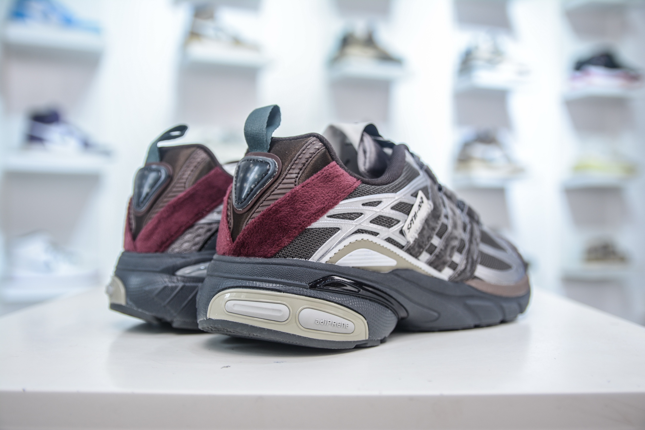 X版 SFTM x AD Originals Adistar Cushion 复古前卫科技休闲运动老爹鞋 JH9009-莆田鞋,莆田鞋货源,高仿鞋,高仿鞋货源,安福档口,莆田高仿鞋,莆田鞋批发,高仿鞋批发,莆田高仿运动鞋,高仿运动鞋,莆田运动鞋 X版 SFTM x AD Originals Adistar Cushion 复古前卫科技休闲运动老爹鞋 JH9009