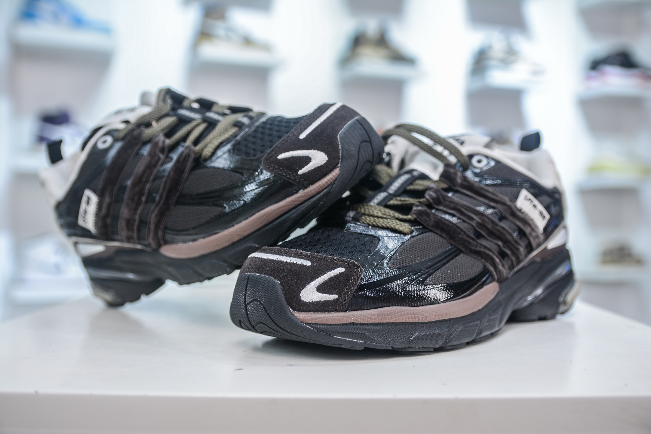 X版 SFTM x AD Originals Adistar Cushion 复古前卫科技休闲运动老爹鞋 JH9007-莆田鞋,莆田鞋货源,高仿鞋,高仿鞋货源,安福档口,莆田高仿鞋,莆田鞋批发,高仿鞋批发,莆田高仿运动鞋,高仿运动鞋,莆田运动鞋 X版 SFTM x AD Originals Adistar Cushion 复古前卫科技休闲运动老爹鞋 JH9007