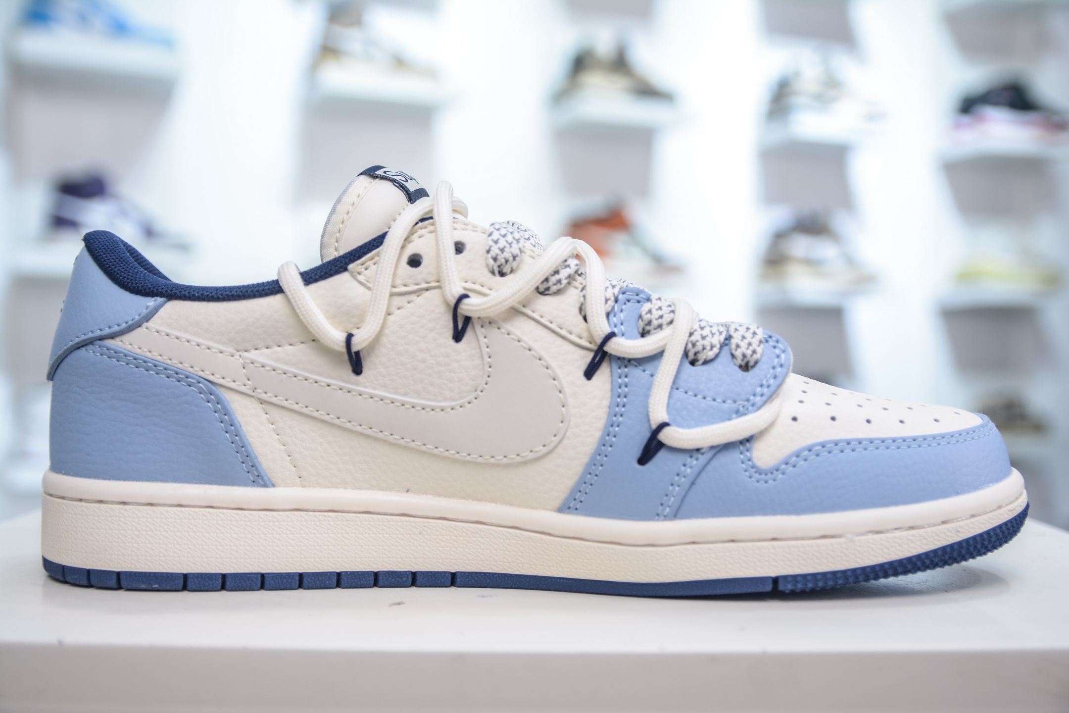 TS x Air Jordan AJ1 Low x Supreme 倒钩低帮SUP联名-白蓝绑带  DM6868-106