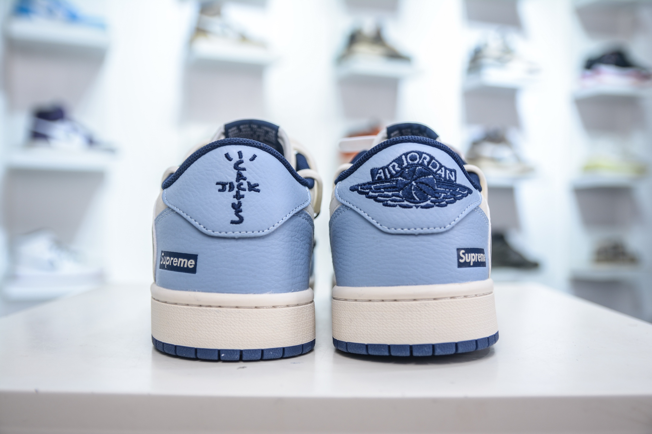 TS x Air Jordan AJ1 Low x Supreme 倒钩低帮SUP联名-白蓝绑带  DM6868-106