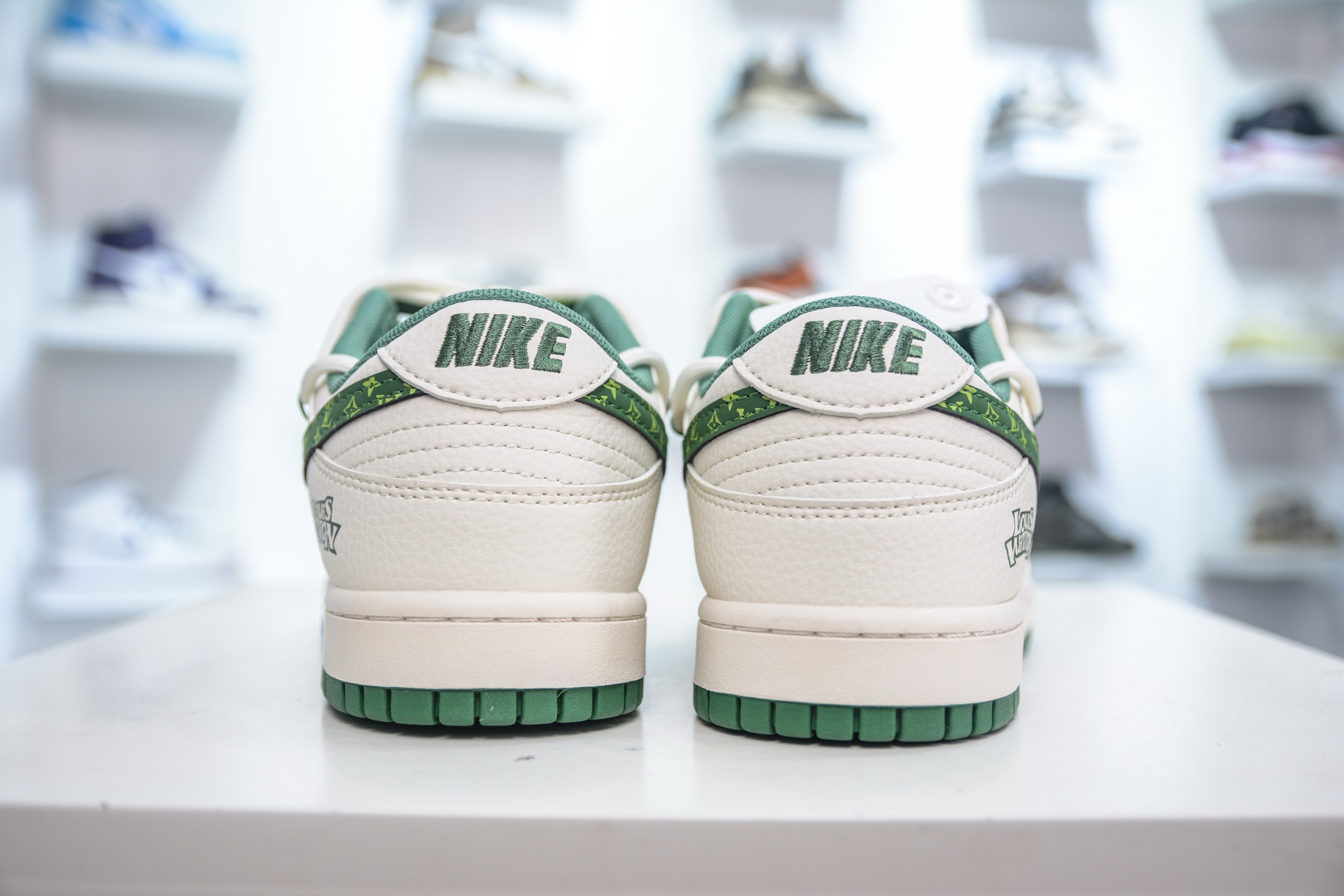 Nike SB Dunk Low x Louis Vuitton LV联名-白绿绑带  DM6868-075