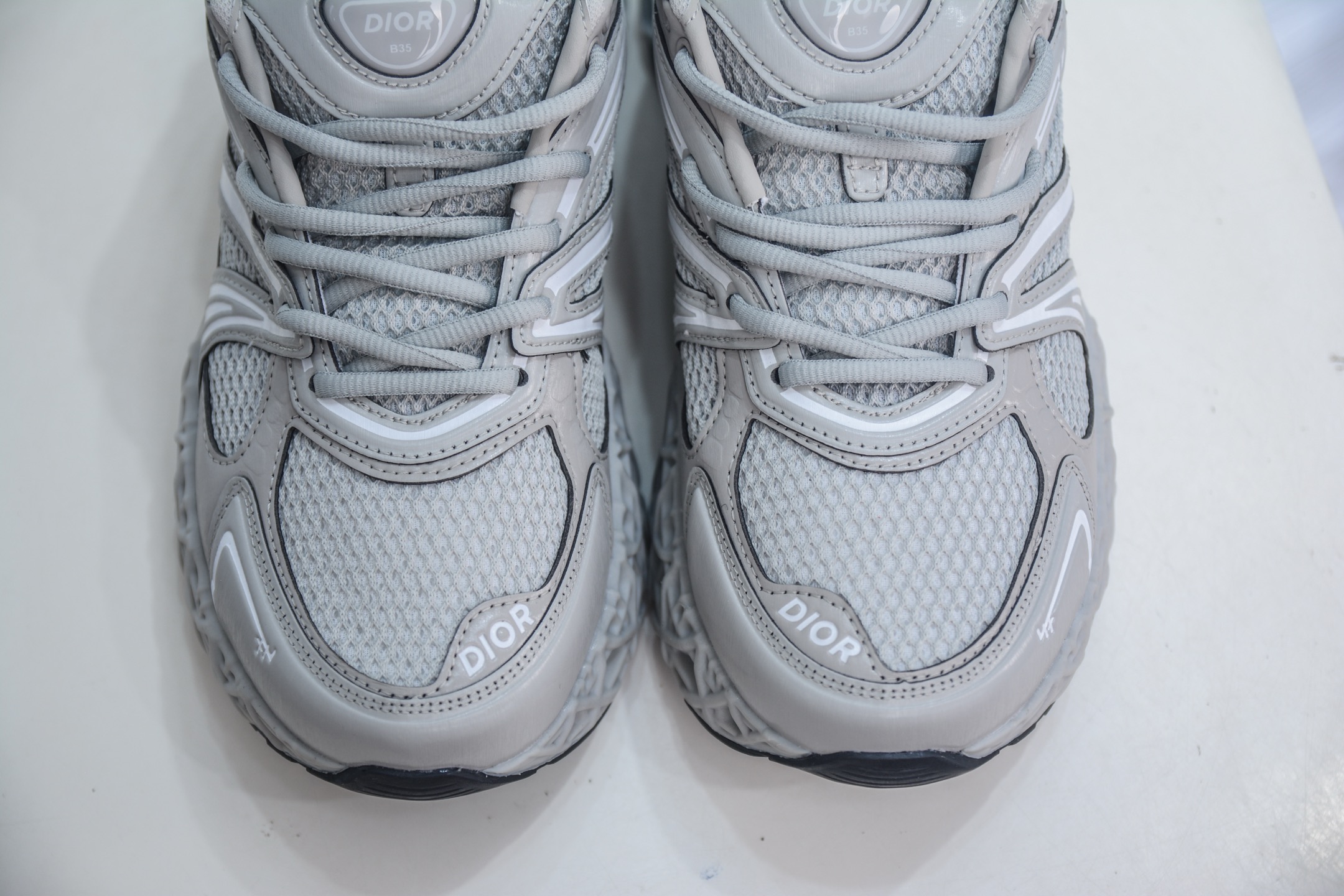 Dior x Kaws迪奥 联名款B35胶囊系列 镂空网面  3SN323ZCY H111