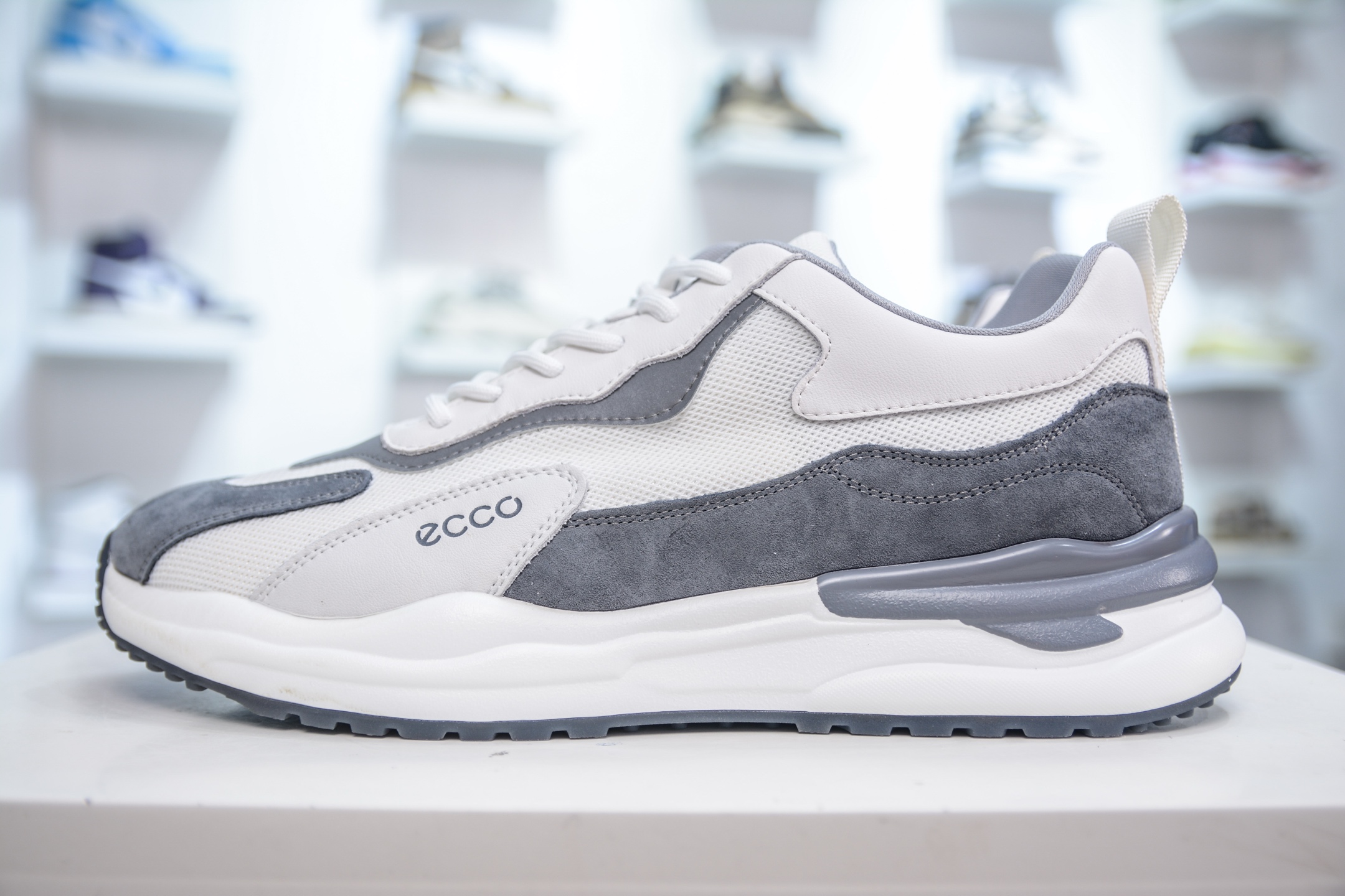 ECCO爱步男鞋夏季新款时尚运动鞋 潮流拼接华夫鞋健步鞋 复古跑鞋老爹鞋 ECCO爱步男鞋夏季新款时尚运动鞋 潮流拼接华夫鞋健步鞋 复古跑鞋老爹鞋