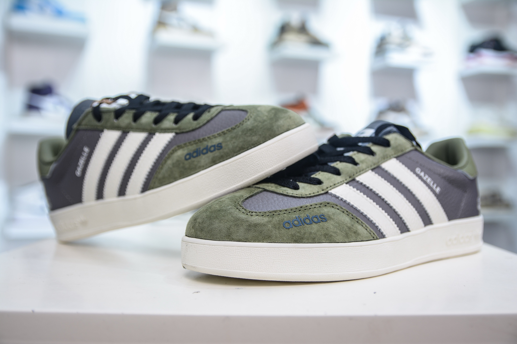 adidas Originals Gazelle INdoor x GUCCI 三叶草休闲防滑耐磨低帮板鞋鞋 DD6608-莆田鞋,莆田鞋货源,高仿鞋,高仿鞋货源,安福档口,莆田高仿鞋,莆田鞋批发,高仿鞋批发,莆田高仿运动鞋,高仿运动鞋,莆田运动鞋 adidas Originals Gazelle INdoor x GUCCI 三叶草休闲防滑耐磨低帮板鞋鞋 DD6608