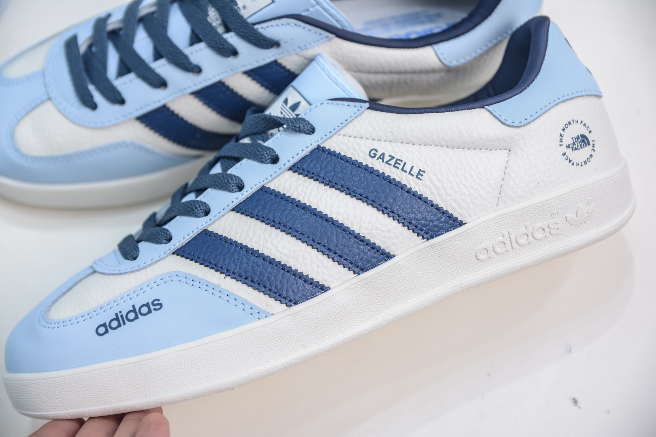 adidas Originals Gazelle INdoor x The North Face 三叶草休闲防滑耐磨低帮板鞋鞋 DD6609-莆田鞋,莆田鞋货源,高仿鞋,高仿鞋货源,安福档口,莆田高仿鞋,莆田鞋批发,高仿鞋批发,莆田高仿运动鞋,高仿运动鞋,莆田运动鞋 adidas Originals Gazelle INdoor x The North Face 三叶草休闲防滑耐磨低帮板鞋鞋 DD6609