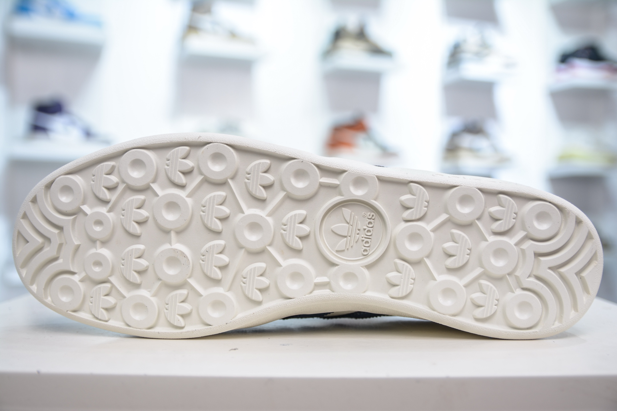 adidas Originals Gazelle INdoor x The North Face 三叶草休闲防滑耐磨低帮板鞋鞋 DD6609-莆田鞋,莆田鞋货源,高仿鞋,高仿鞋货源,安福档口,莆田高仿鞋,莆田鞋批发,高仿鞋批发,莆田高仿运动鞋,高仿运动鞋,莆田运动鞋 adidas Originals Gazelle INdoor x The North Face 三叶草休闲防滑耐磨低帮板鞋鞋 DD6609