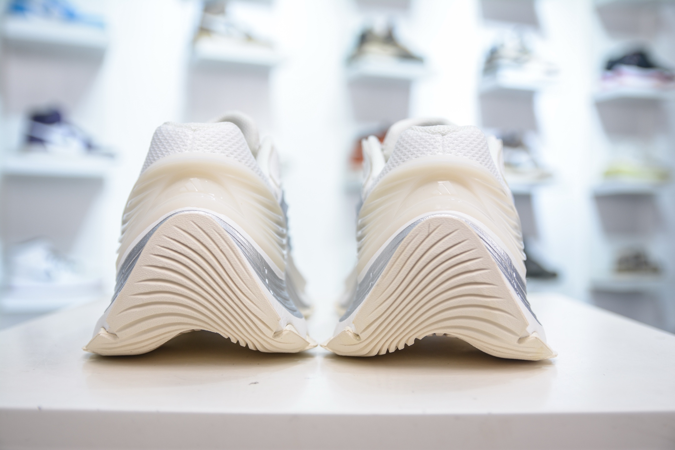 X版 AD XLG MTW系列 舒适百搭防滑耐磨低帮跑步鞋老爹鞋 JR6392-莆田鞋,莆田鞋货源,高仿鞋,高仿鞋货源,安福档口,莆田高仿鞋,莆田鞋批发,高仿鞋批发,莆田高仿运动鞋,高仿运动鞋,莆田运动鞋 X版 AD XLG MTW系列 舒适百搭防滑耐磨低帮跑步鞋老爹鞋 JR6392