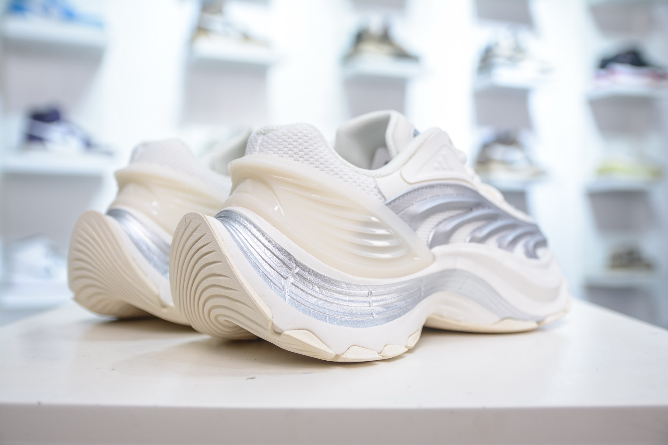 X版 AD XLG MTW系列 舒适百搭防滑耐磨低帮跑步鞋老爹鞋 JR6392-莆田鞋,莆田鞋货源,高仿鞋,高仿鞋货源,安福档口,莆田高仿鞋,莆田鞋批发,高仿鞋批发,莆田高仿运动鞋,高仿运动鞋,莆田运动鞋 X版 AD XLG MTW系列 舒适百搭防滑耐磨低帮跑步鞋老爹鞋 JR6392