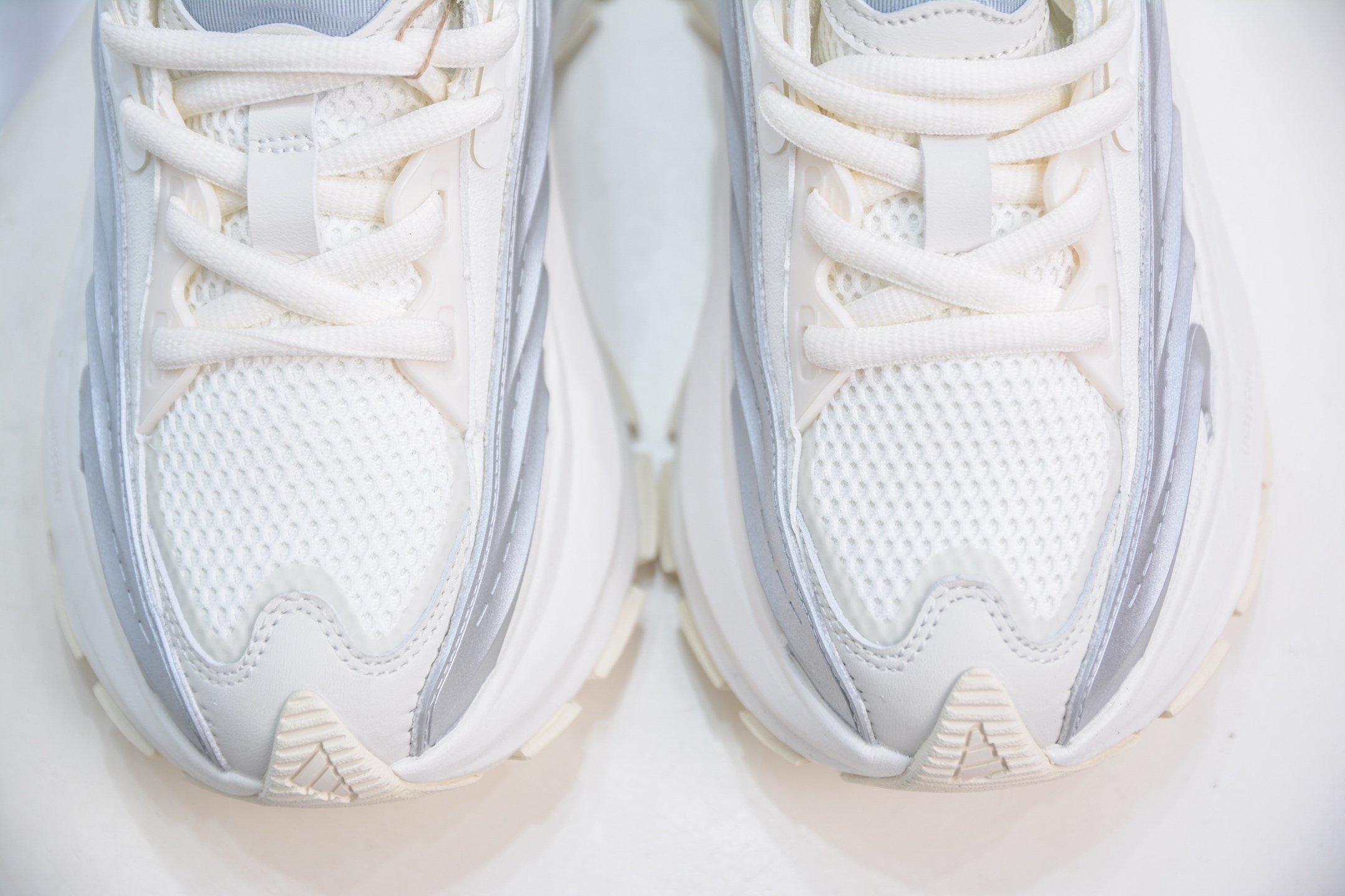 X版 AD XLG MTW系列 舒适百搭防滑耐磨低帮跑步鞋老爹鞋 JR6392-莆田鞋,莆田鞋货源,高仿鞋,高仿鞋货源,安福档口,莆田高仿鞋,莆田鞋批发,高仿鞋批发,莆田高仿运动鞋,高仿运动鞋,莆田运动鞋 X版 AD XLG MTW系列 舒适百搭防滑耐磨低帮跑步鞋老爹鞋 JR6392