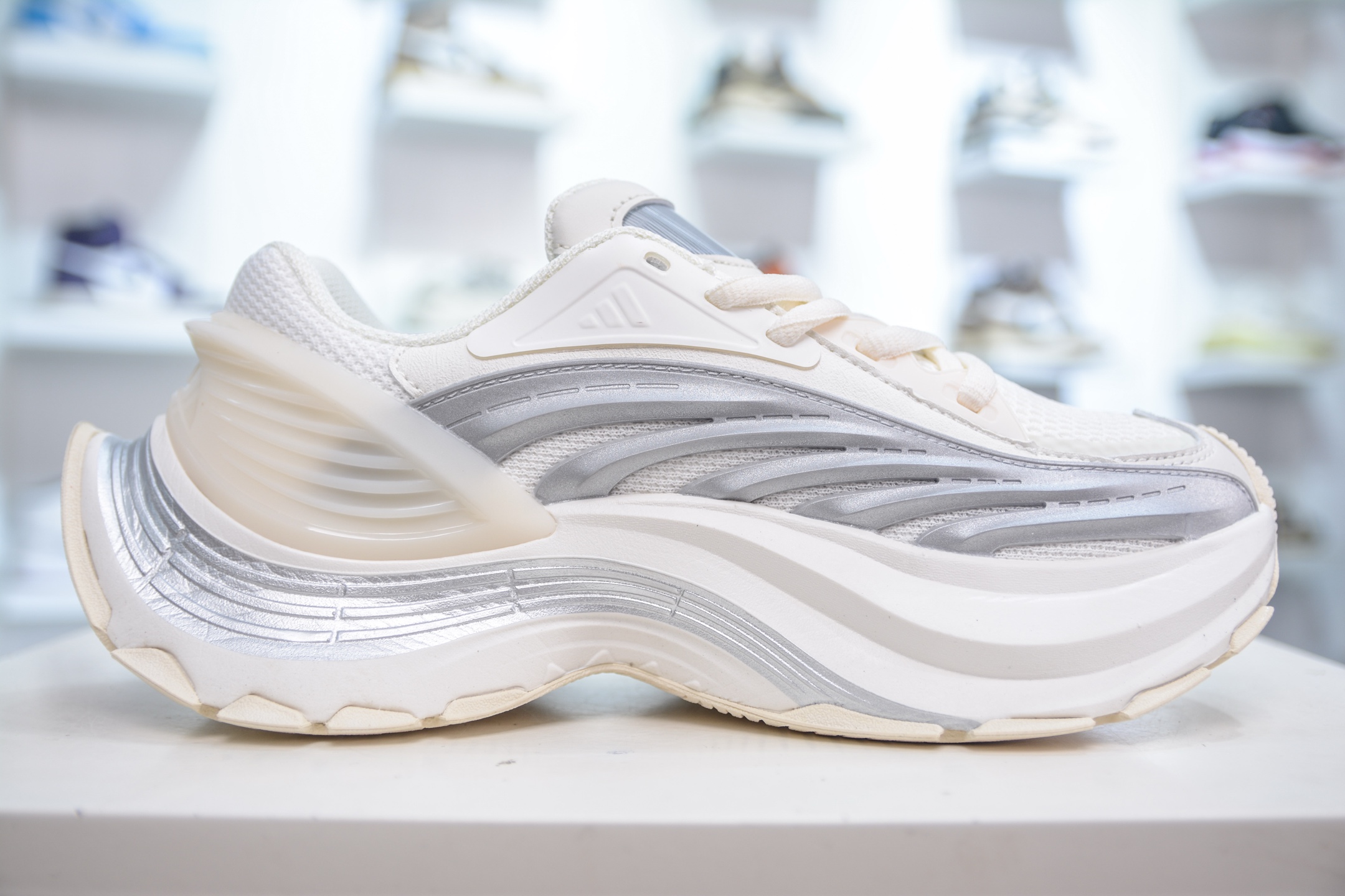 X版 AD XLG MTW系列 舒适百搭防滑耐磨低帮跑步鞋老爹鞋 JR6392-莆田鞋,莆田鞋货源,高仿鞋,高仿鞋货源,安福档口,莆田高仿鞋,莆田鞋批发,高仿鞋批发,莆田高仿运动鞋,高仿运动鞋,莆田运动鞋 X版 AD XLG MTW系列 舒适百搭防滑耐磨低帮跑步鞋老爹鞋 JR6392