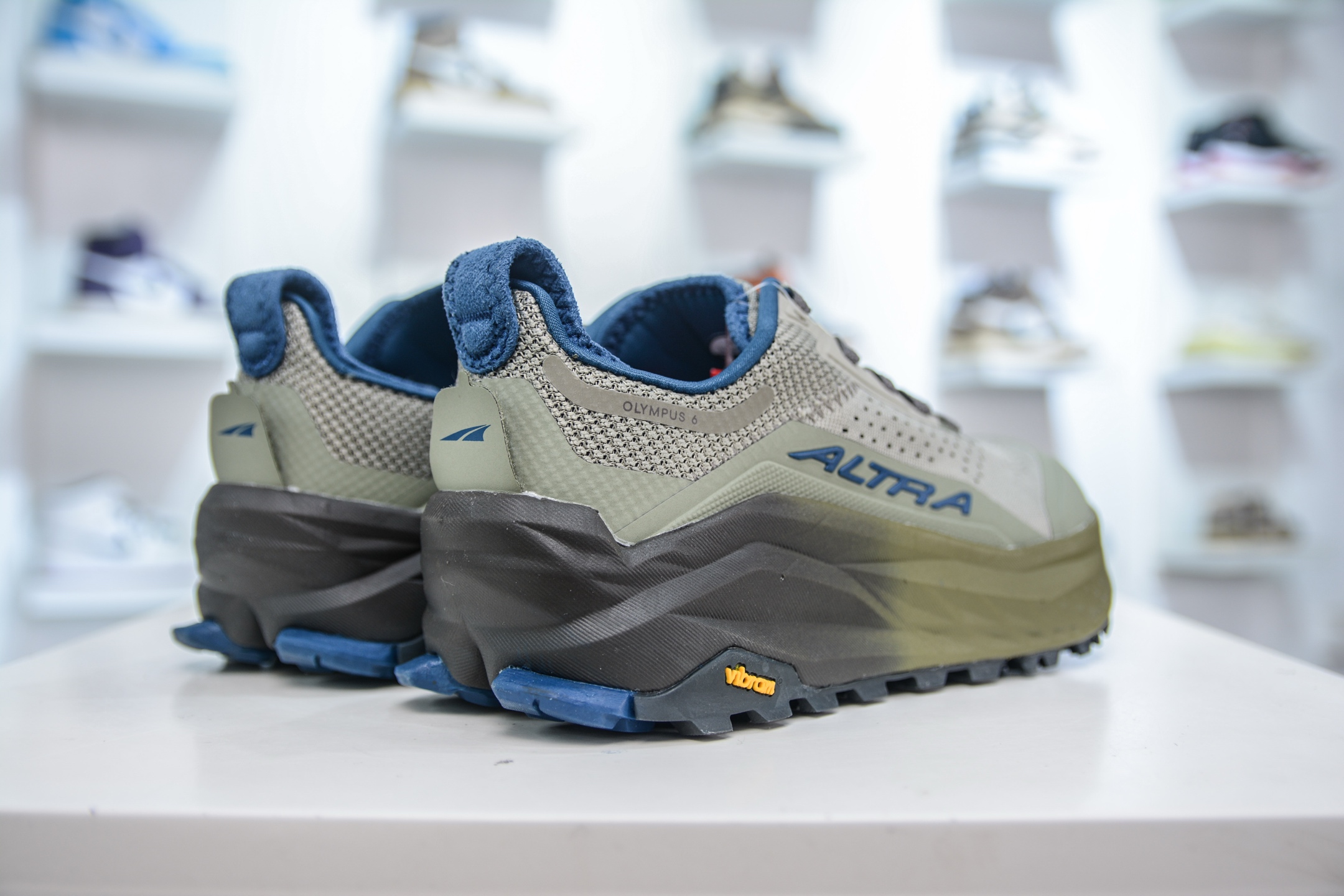 Altra OLYMPUS 6 奥创奥林匹斯六代舒适百搭防滑耐磨低帮户外跑步鞋 AL0A85NJ923-莆田鞋,莆田鞋货源,高仿鞋,高仿鞋货源,安福档口,莆田高仿鞋,莆田鞋批发,高仿鞋批发,莆田高仿运动鞋,高仿运动鞋,莆田运动鞋 Altra OLYMPUS 6 奥创奥林匹斯六代舒适百搭防滑耐磨低帮户外跑步鞋 AL0A85NJ923