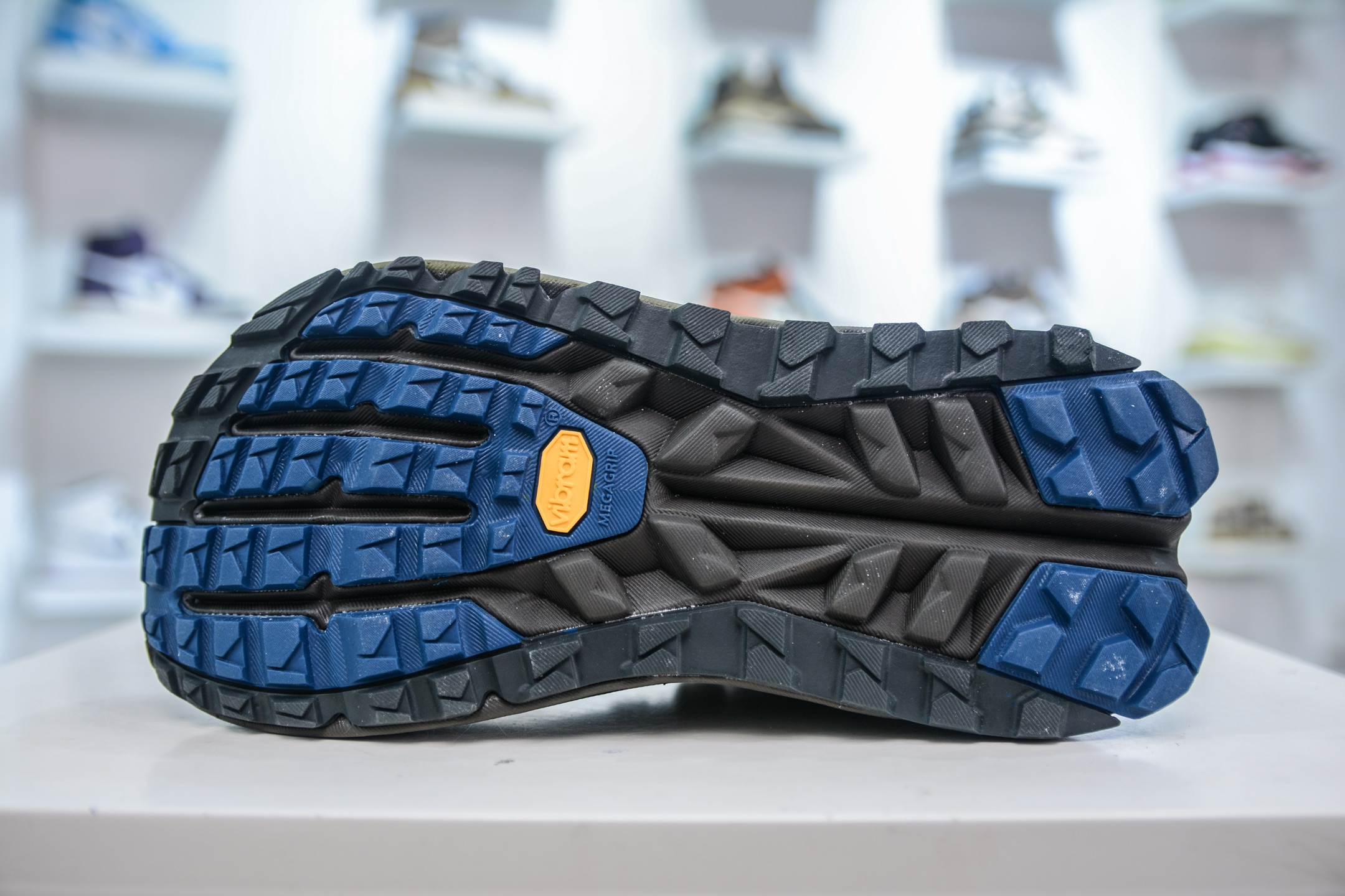 Altra OLYMPUS 6 奥创奥林匹斯六代舒适百搭防滑耐磨低帮户外跑步鞋 AL0A85NJ923-莆田鞋,莆田鞋货源,高仿鞋,高仿鞋货源,安福档口,莆田高仿鞋,莆田鞋批发,高仿鞋批发,莆田高仿运动鞋,高仿运动鞋,莆田运动鞋 Altra OLYMPUS 6 奥创奥林匹斯六代舒适百搭防滑耐磨低帮户外跑步鞋 AL0A85NJ923