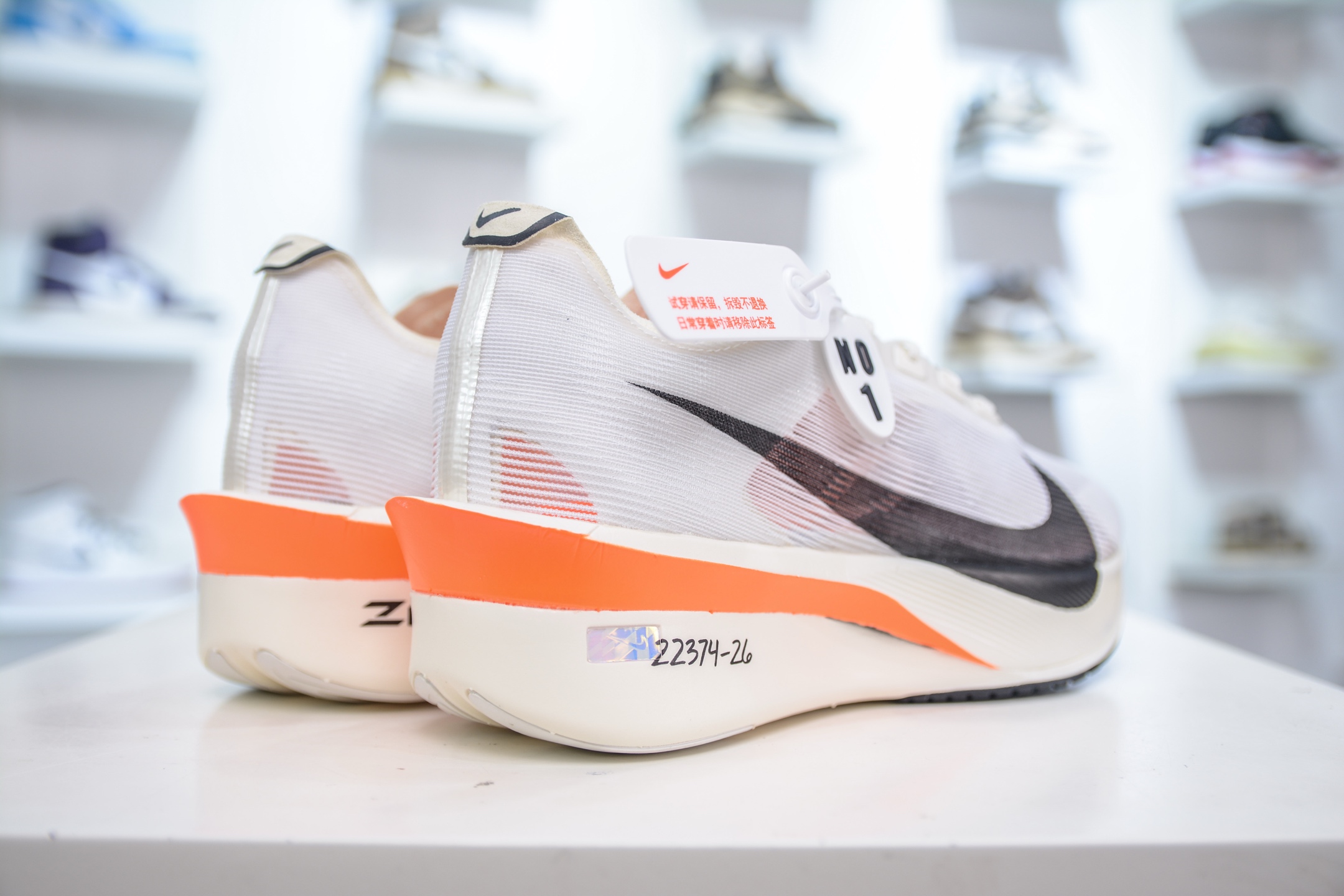 区别市面错版 NK VAPORFLY 4 柔软舒适防滑耐磨低帮 马拉松休闲跑步鞋  HF6413-100