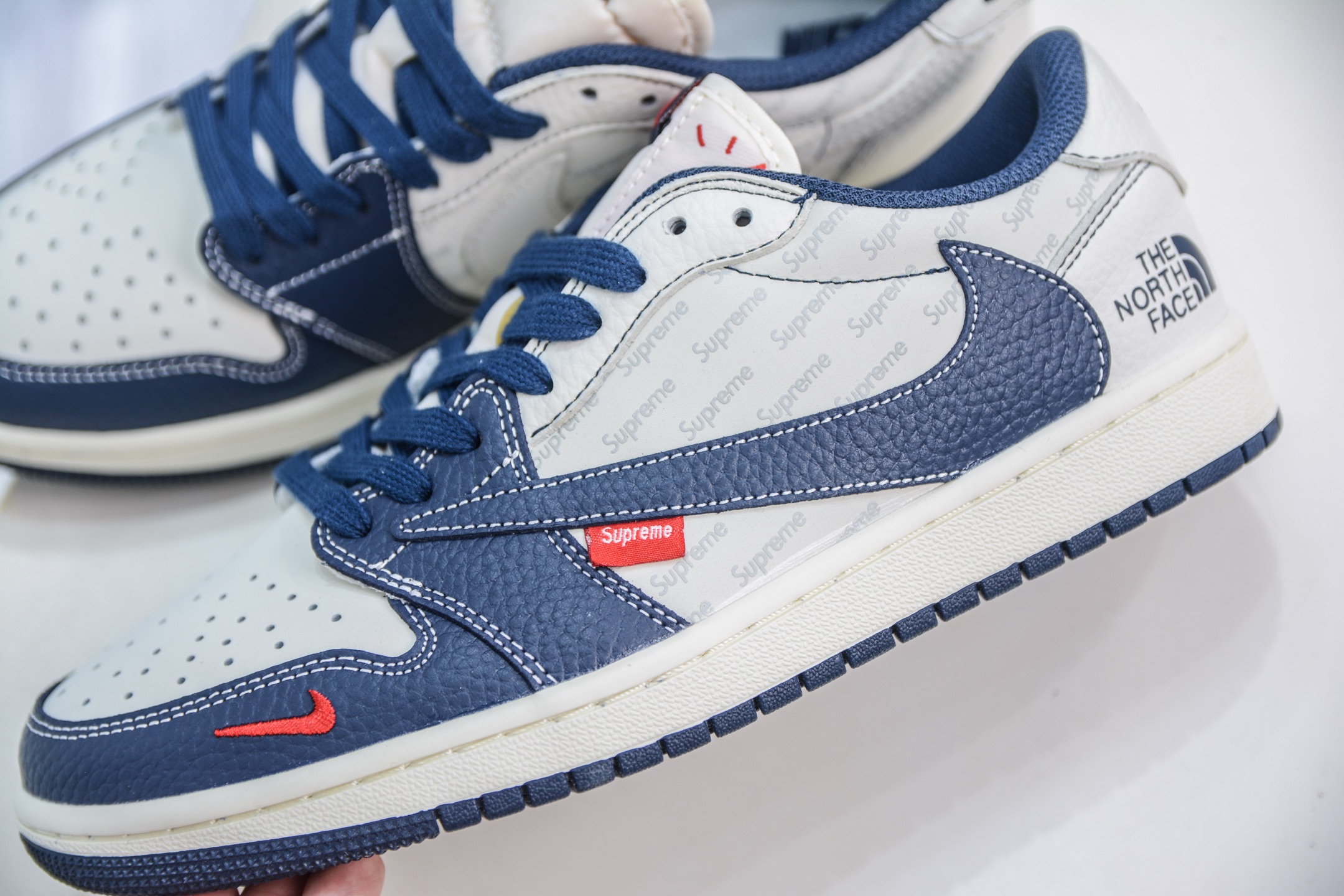 The North Face x Supreme x Travis Scott x Air Jordan 1 Low乔丹1代低帮倒钩北面Sup联名-奶白深蓝 XZ5749-009
