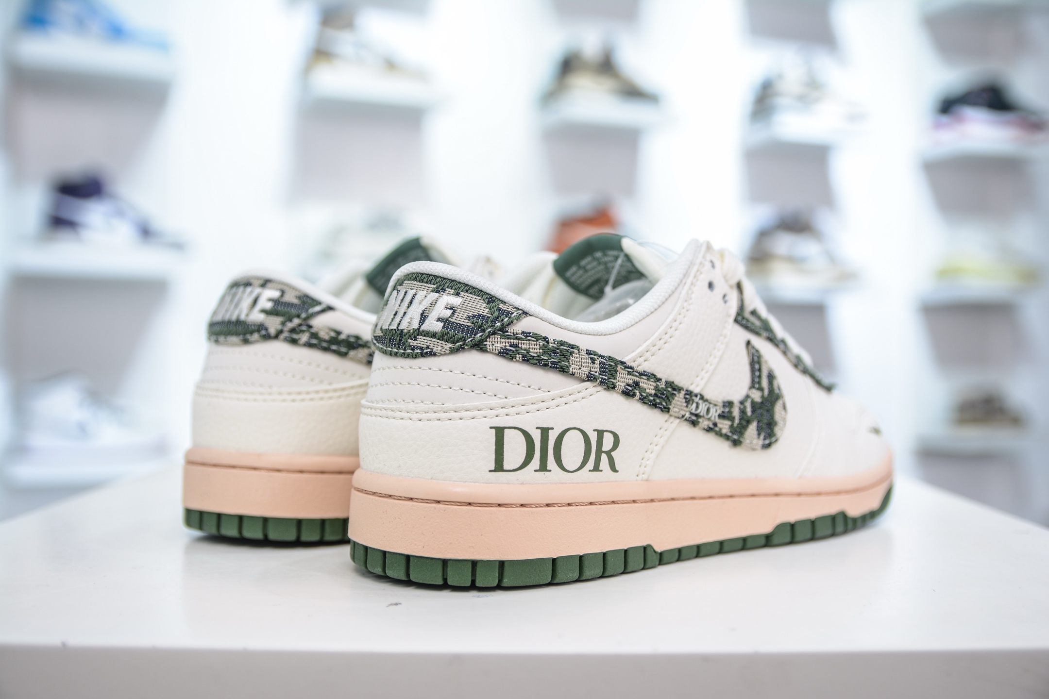 Nike SB Dunk Low x DIOR 迪奥联名-白绿迷彩  FC1688-226