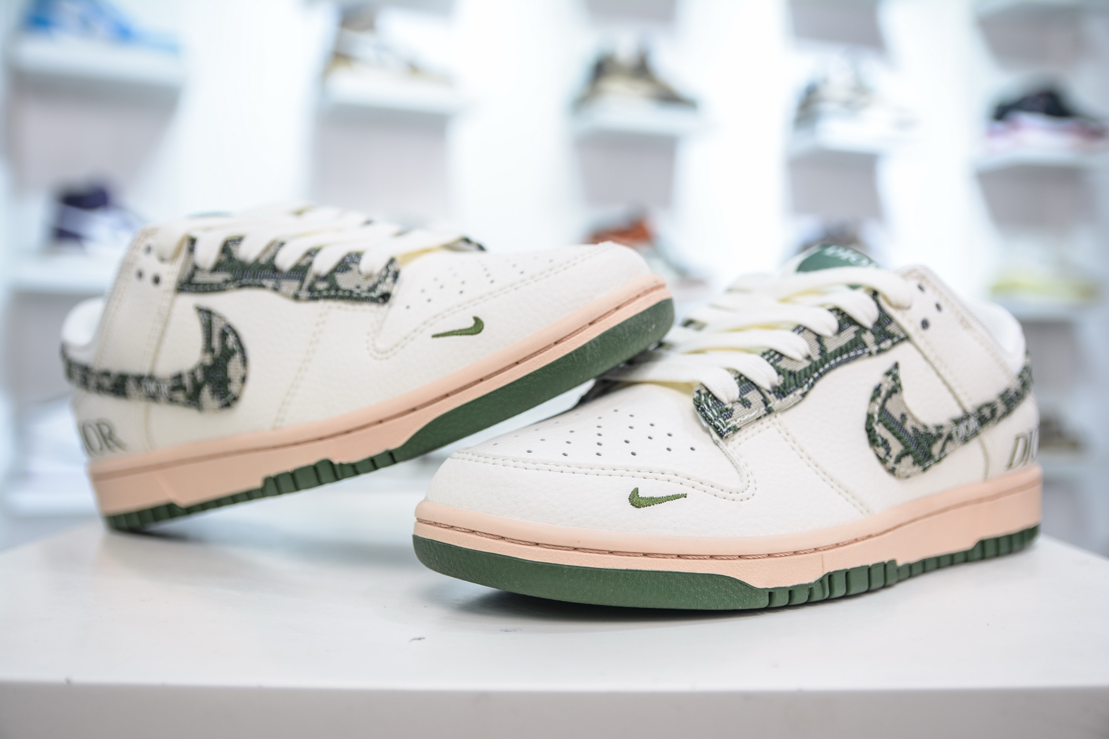 Nike SB Dunk Low x DIOR 迪奥联名-白绿迷彩  FC1688-226