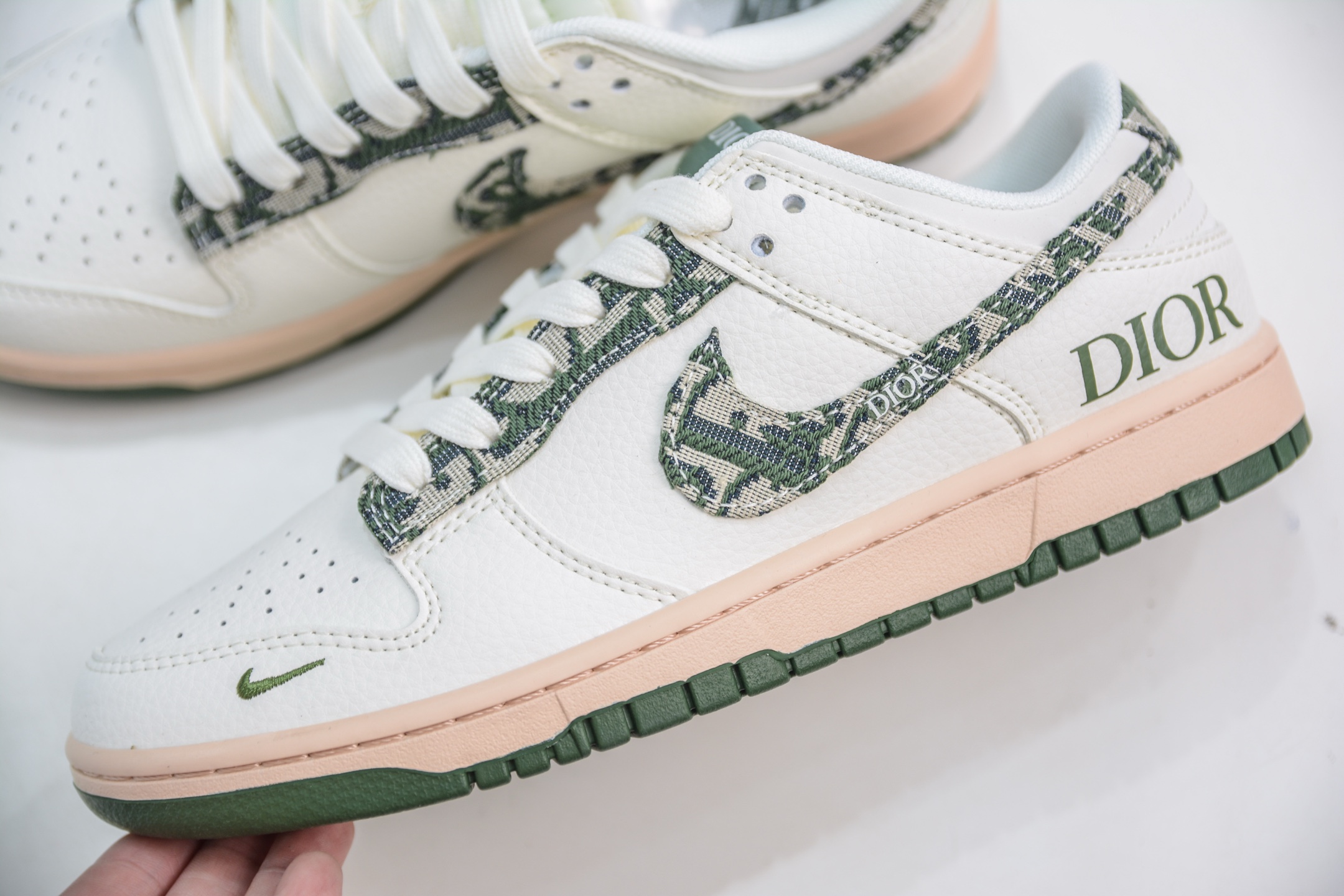 Nike SB Dunk Low x DIOR 迪奥联名-白绿迷彩  FC1688-226