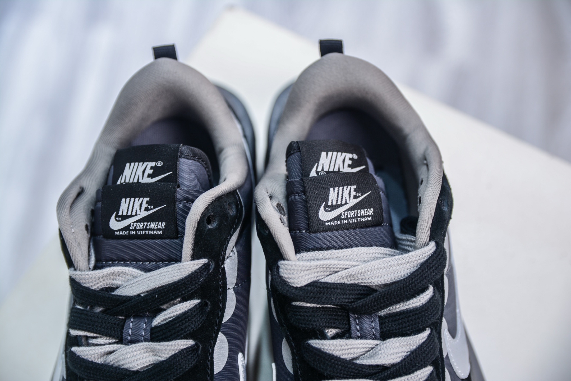 Sacai x NK VaporWaffle 深蓝黑灰 DD1875-300-莆田鞋,莆田鞋货源,高仿鞋,高仿鞋货源,安福档口,莆田高仿鞋,莆田鞋批发,高仿鞋批发,莆田高仿运动鞋,高仿运动鞋,莆田运动鞋 Sacai x NK VaporWaffle 深蓝黑灰 DD1875-300