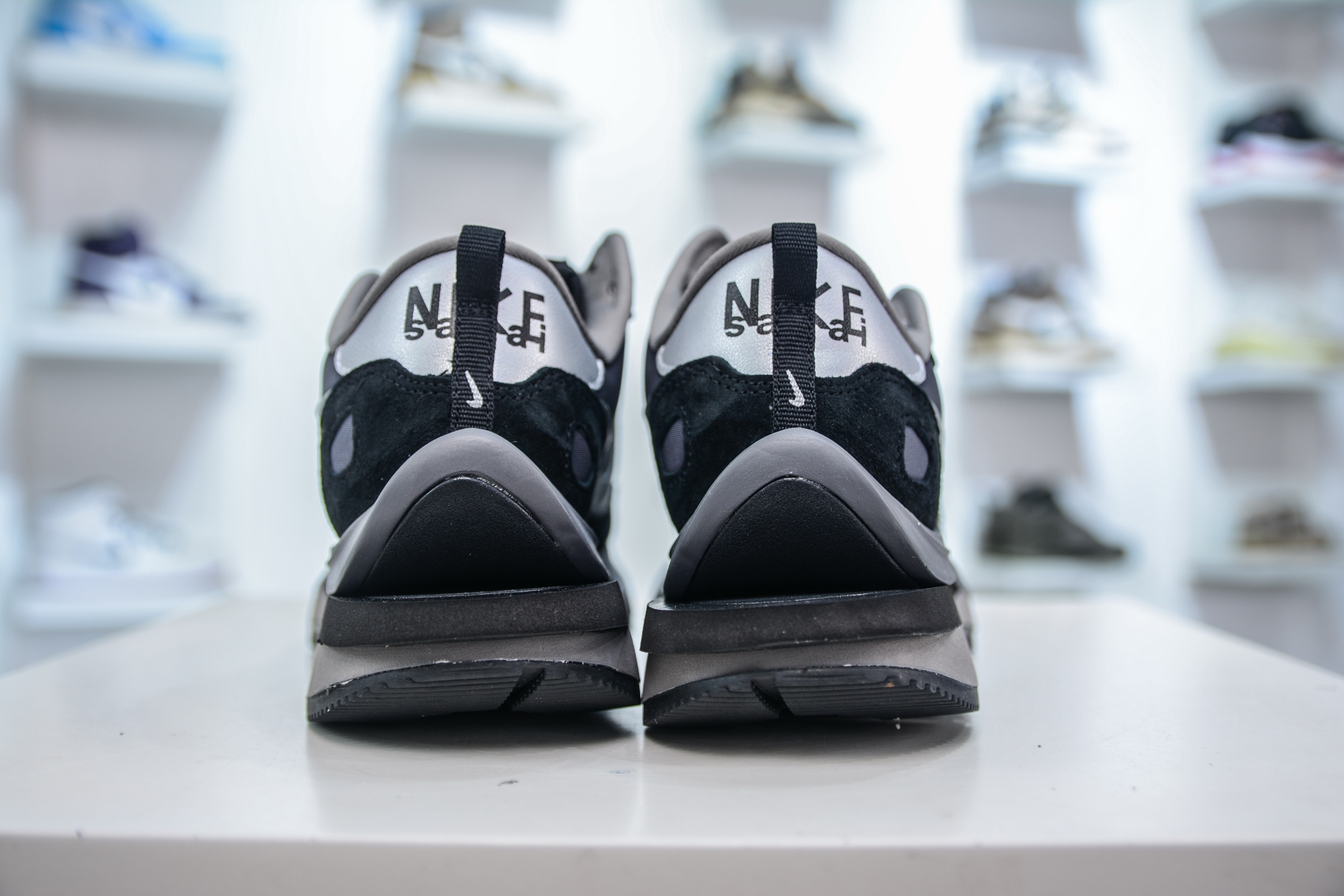 Sacai x NK VaporWaffle 深蓝黑灰 DD1875-300-莆田鞋,莆田鞋货源,高仿鞋,高仿鞋货源,安福档口,莆田高仿鞋,莆田鞋批发,高仿鞋批发,莆田高仿运动鞋,高仿运动鞋,莆田运动鞋 Sacai x NK VaporWaffle 深蓝黑灰 DD1875-300