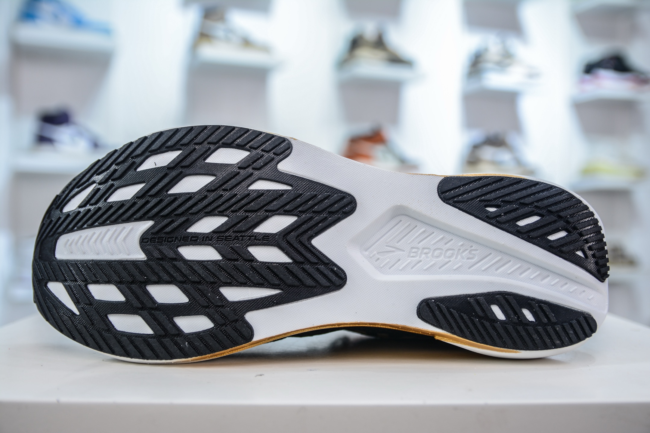 Brooks 布鲁克斯 Hyperion 2 超弹轻盈跑步鞋 低帮透气缓震支撑休闲运动慢跑鞋 110432 1D 098-莆田鞋,莆田鞋货源,高仿鞋,高仿鞋货源,安福档口,莆田高仿鞋,莆田鞋批发,高仿鞋批发,莆田高仿运动鞋,高仿运动鞋,莆田运动鞋 Brooks 布鲁克斯 Hyperion 2 超弹轻盈跑步鞋 低帮透气缓震支撑休闲运动慢跑鞋 110432 1D 098