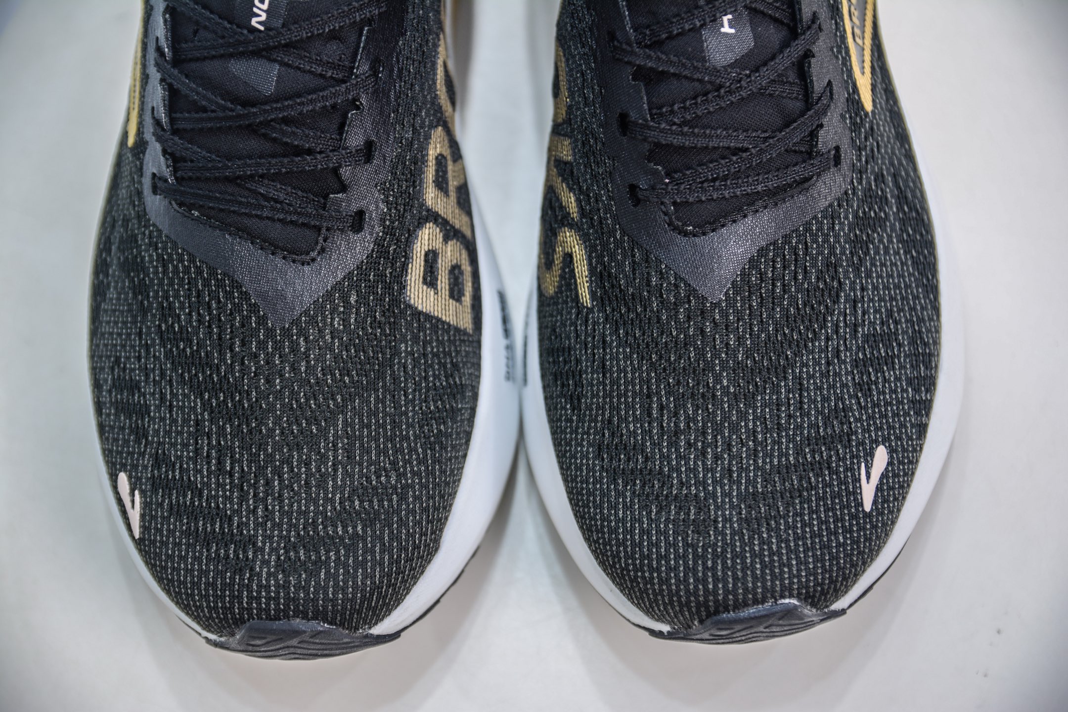 Brooks 布鲁克斯 Hyperion 2 超弹轻盈跑步鞋 低帮透气缓震支撑休闲运动慢跑鞋 110432 1D 098-莆田鞋,莆田鞋货源,高仿鞋,高仿鞋货源,安福档口,莆田高仿鞋,莆田鞋批发,高仿鞋批发,莆田高仿运动鞋,高仿运动鞋,莆田运动鞋 Brooks 布鲁克斯 Hyperion 2 超弹轻盈跑步鞋 低帮透气缓震支撑休闲运动慢跑鞋 110432 1D 098