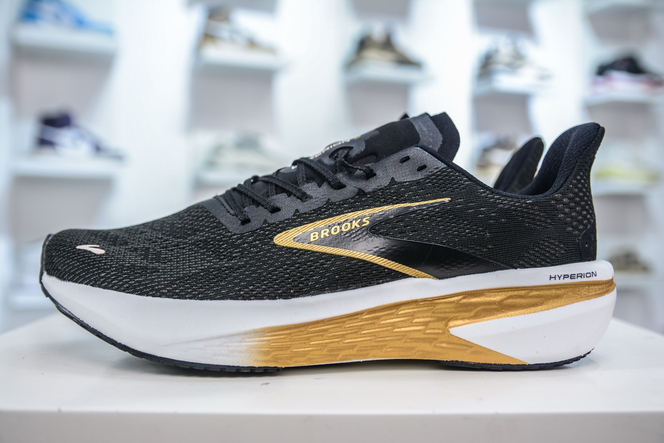 Brooks 布鲁克斯 Hyperion 2 超弹轻盈跑步鞋 低帮透气缓震支撑休闲运动慢跑鞋 110432 1D 098 Brooks 布鲁克斯 Hyperion 2 超弹轻盈跑步鞋 低帮透气缓震支撑休闲运动慢跑鞋 110432 1D 098