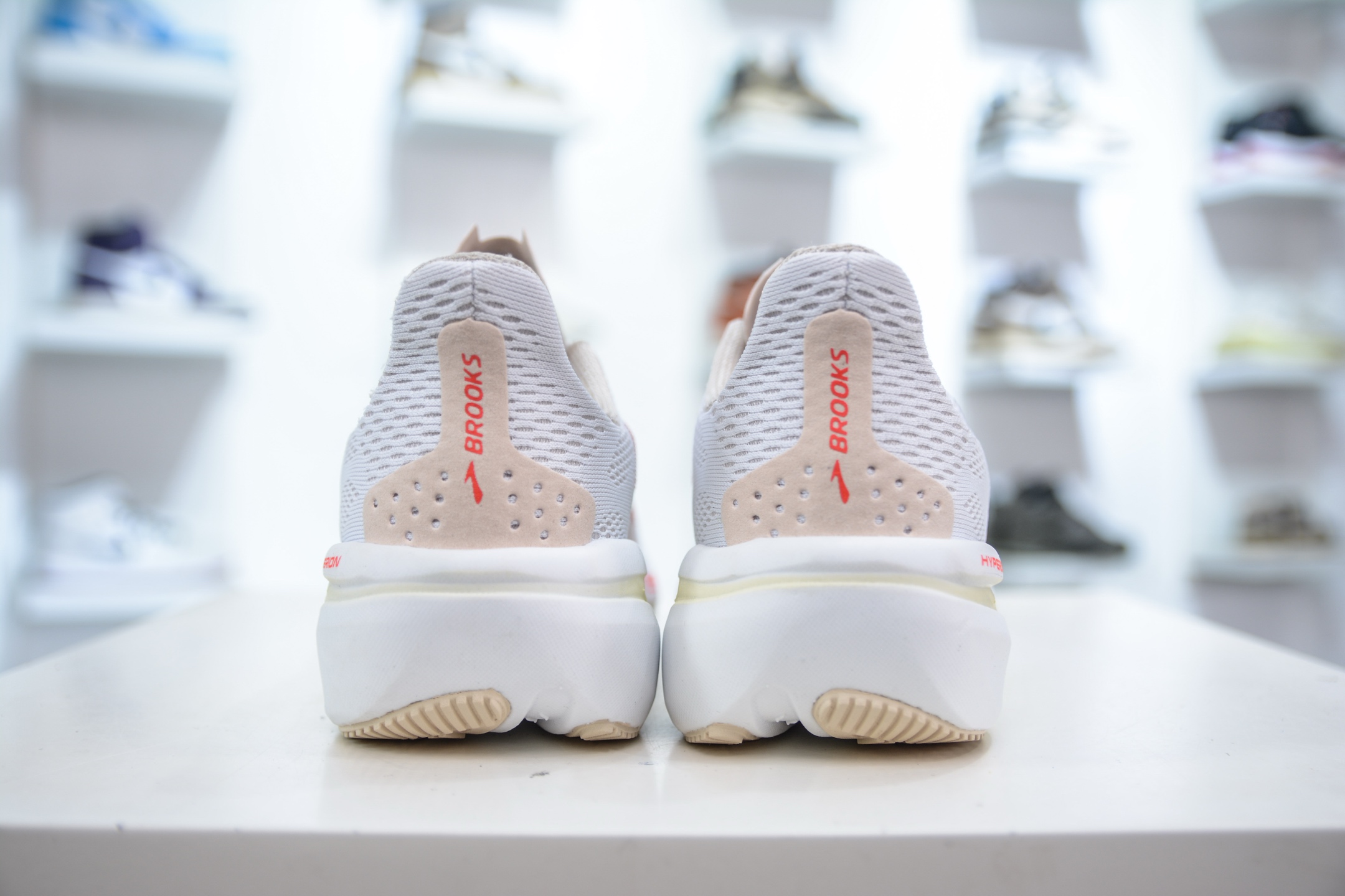 Brooks 布鲁克斯 Hyperion 2 超弹轻盈跑步鞋 低帮透气缓震支撑休闲运动慢跑鞋 120421 1B 173-莆田鞋,莆田鞋货源,高仿鞋,高仿鞋货源,安福档口,莆田高仿鞋,莆田鞋批发,高仿鞋批发,莆田高仿运动鞋,高仿运动鞋,莆田运动鞋 Brooks 布鲁克斯 Hyperion 2 超弹轻盈跑步鞋 低帮透气缓震支撑休闲运动慢跑鞋 120421 1B 173