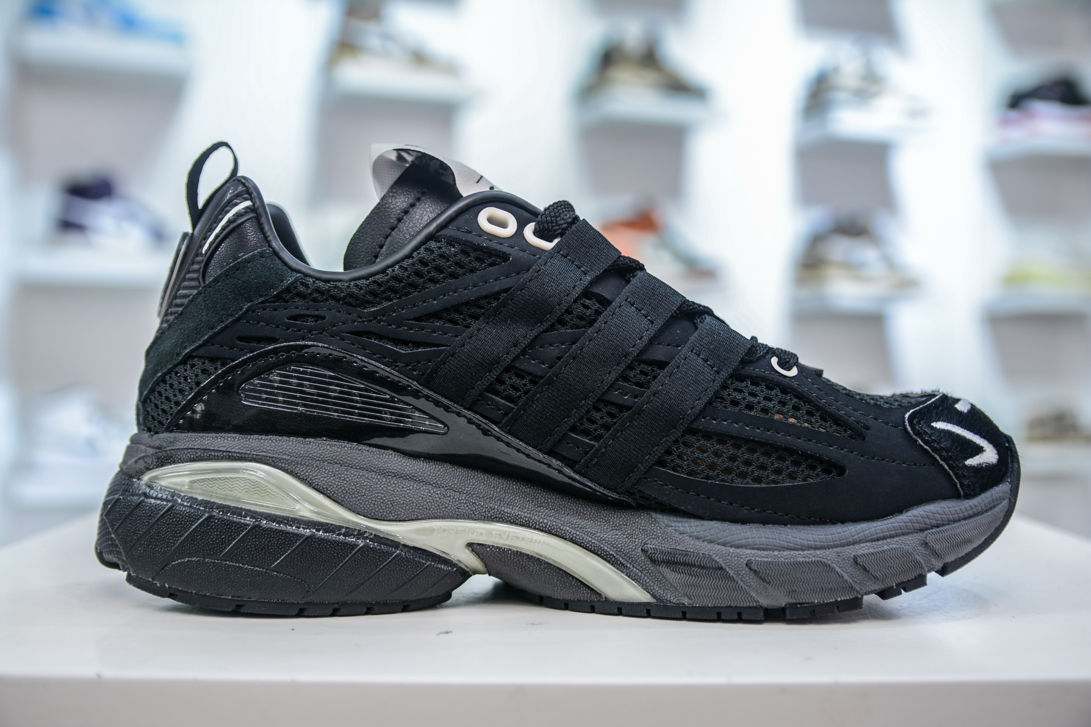 X版 SFTM x AD Originals Adistar Cushion 复古前卫科技休闲运动老爹鞋 JP8416-莆田鞋,莆田鞋货源,高仿鞋,高仿鞋货源,安福档口,莆田高仿鞋,莆田鞋批发,高仿鞋批发,莆田高仿运动鞋,高仿运动鞋,莆田运动鞋 X版 SFTM x AD Originals Adistar Cushion 复古前卫科技休闲运动老爹鞋 JP8416