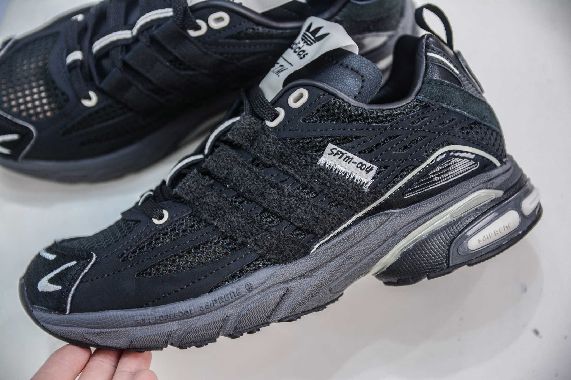 X版 SFTM x AD Originals Adistar Cushion 复古前卫科技休闲运动老爹鞋 JP8416-莆田鞋,莆田鞋货源,高仿鞋,高仿鞋货源,安福档口,莆田高仿鞋,莆田鞋批发,高仿鞋批发,莆田高仿运动鞋,高仿运动鞋,莆田运动鞋 X版 SFTM x AD Originals Adistar Cushion 复古前卫科技休闲运动老爹鞋 JP8416