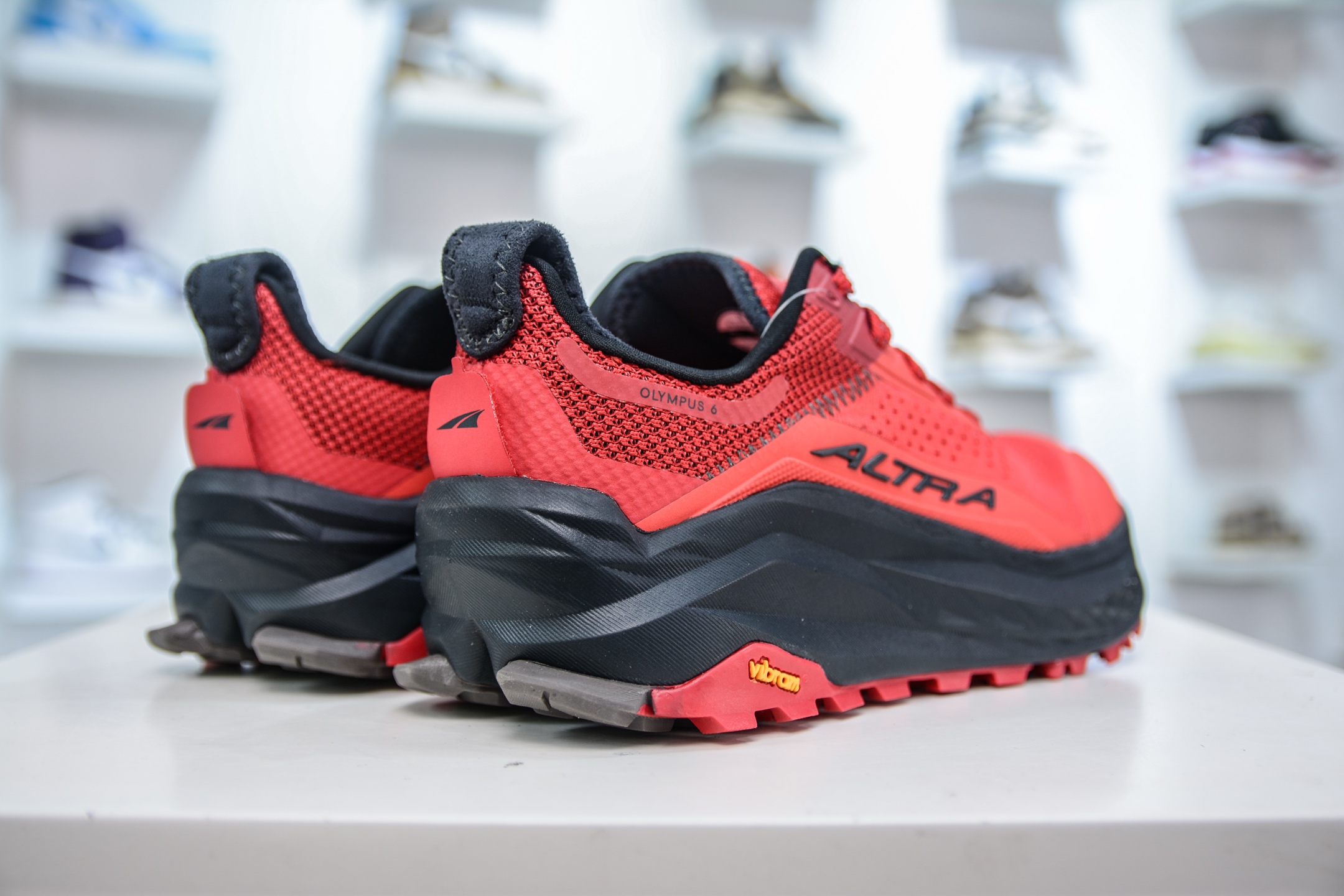 Altra Olympus 6: Comfortable, Durable, and Slip-Resistant Trail Running Shoes 7 i1749233756487 7097 0 5