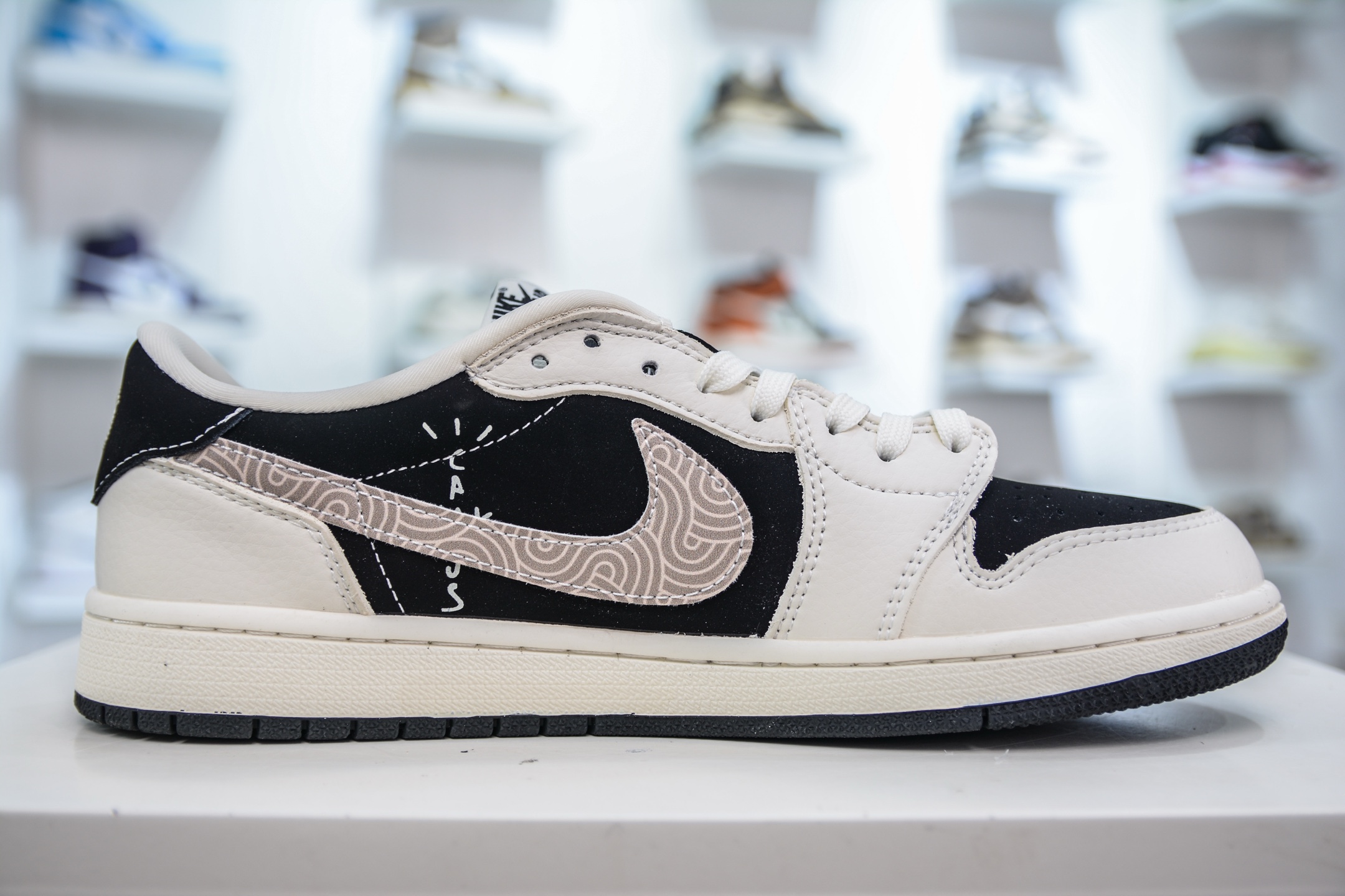 TS x Air Jordan x Fragment Air Jordan 1 Low Black White Custom Sneakers 4 i1749233867044 4069 0 2