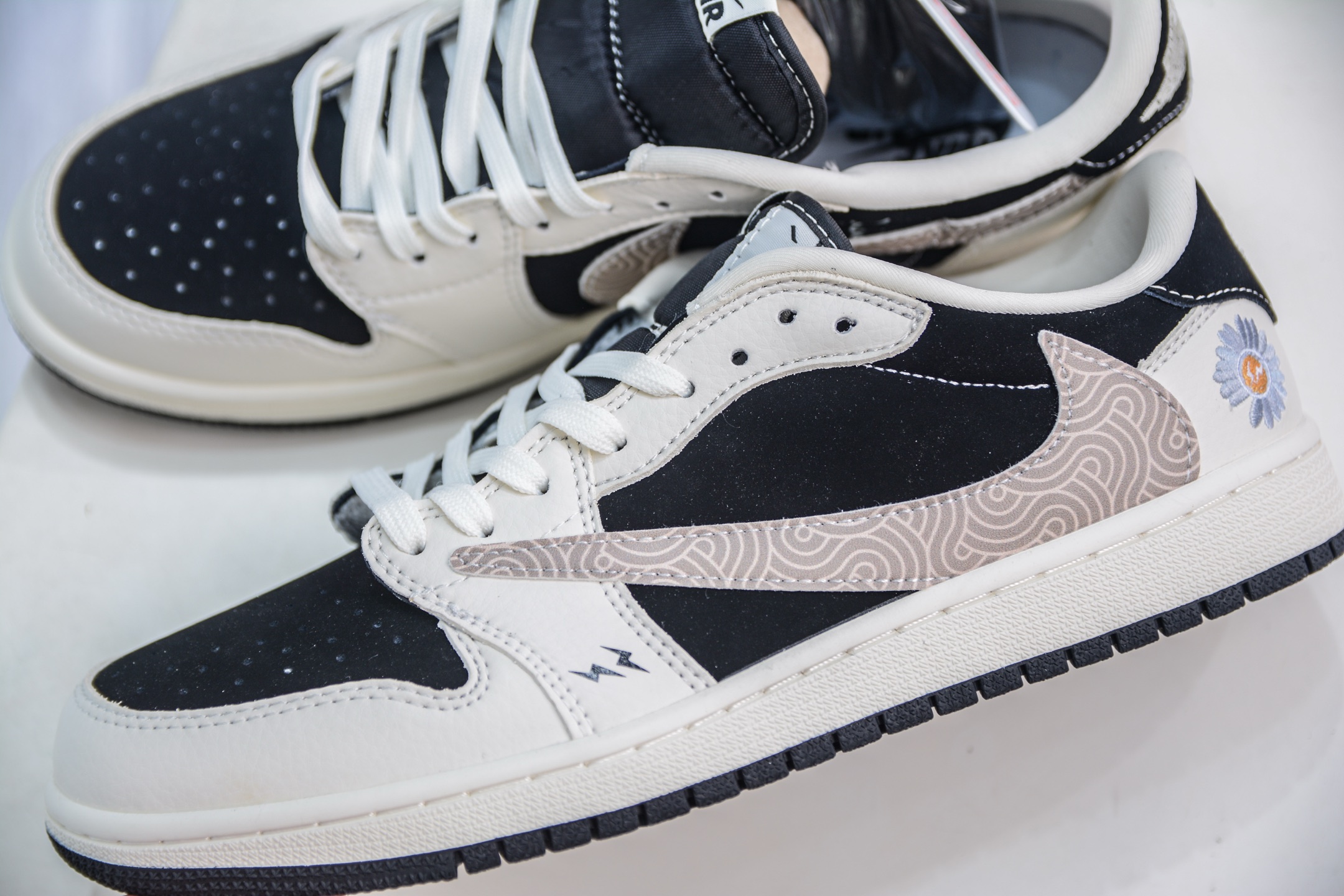 TS x Air Jordan x Fragment Air Jordan 1 Low Black White Custom Sneakers 8 i1749233867127 9646 0 6