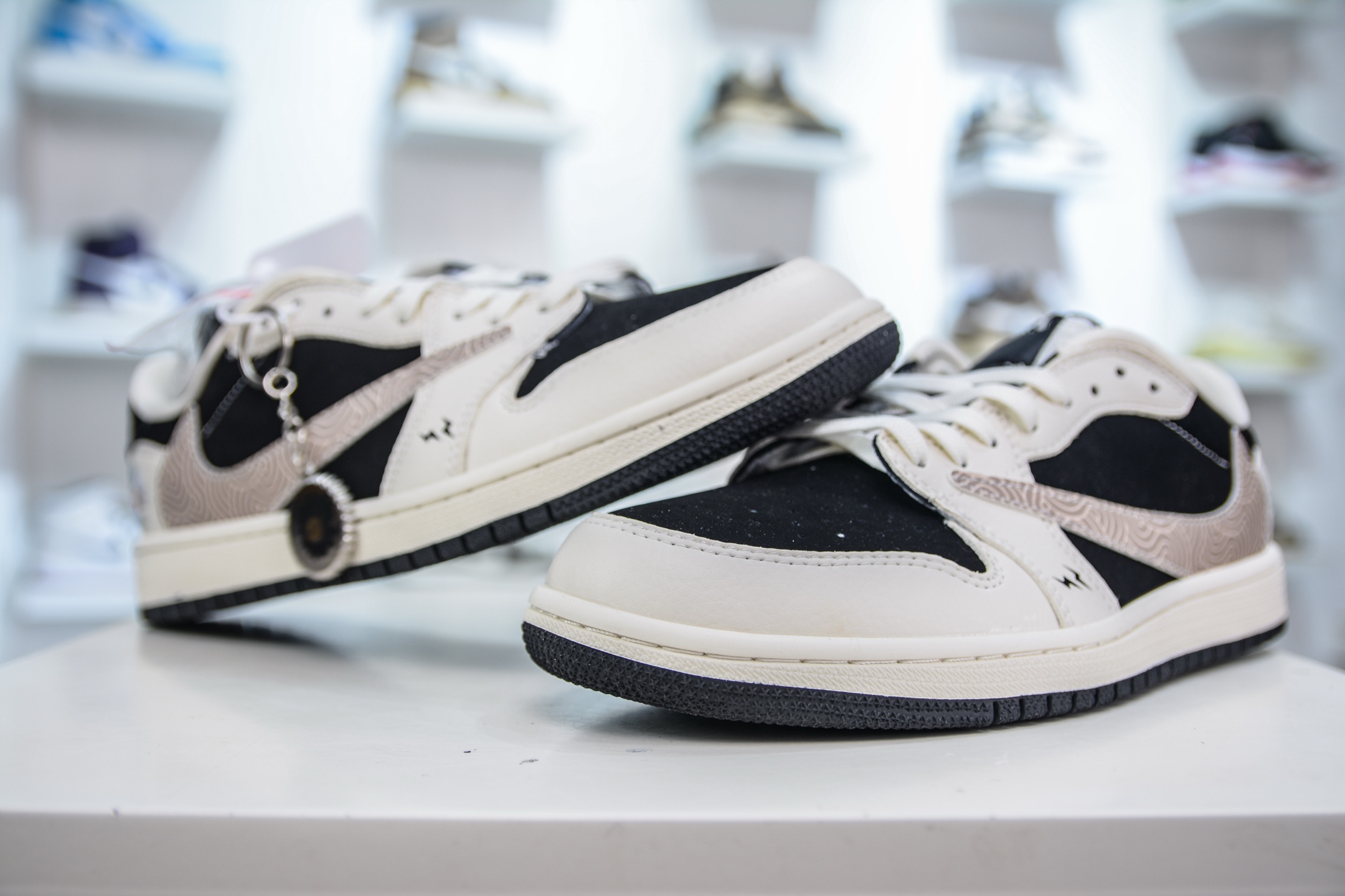 TS x Air Jordan x Fragment Air Jordan 1 Low Black White Custom Sneakers 5 i1749233868152 8428 0 3