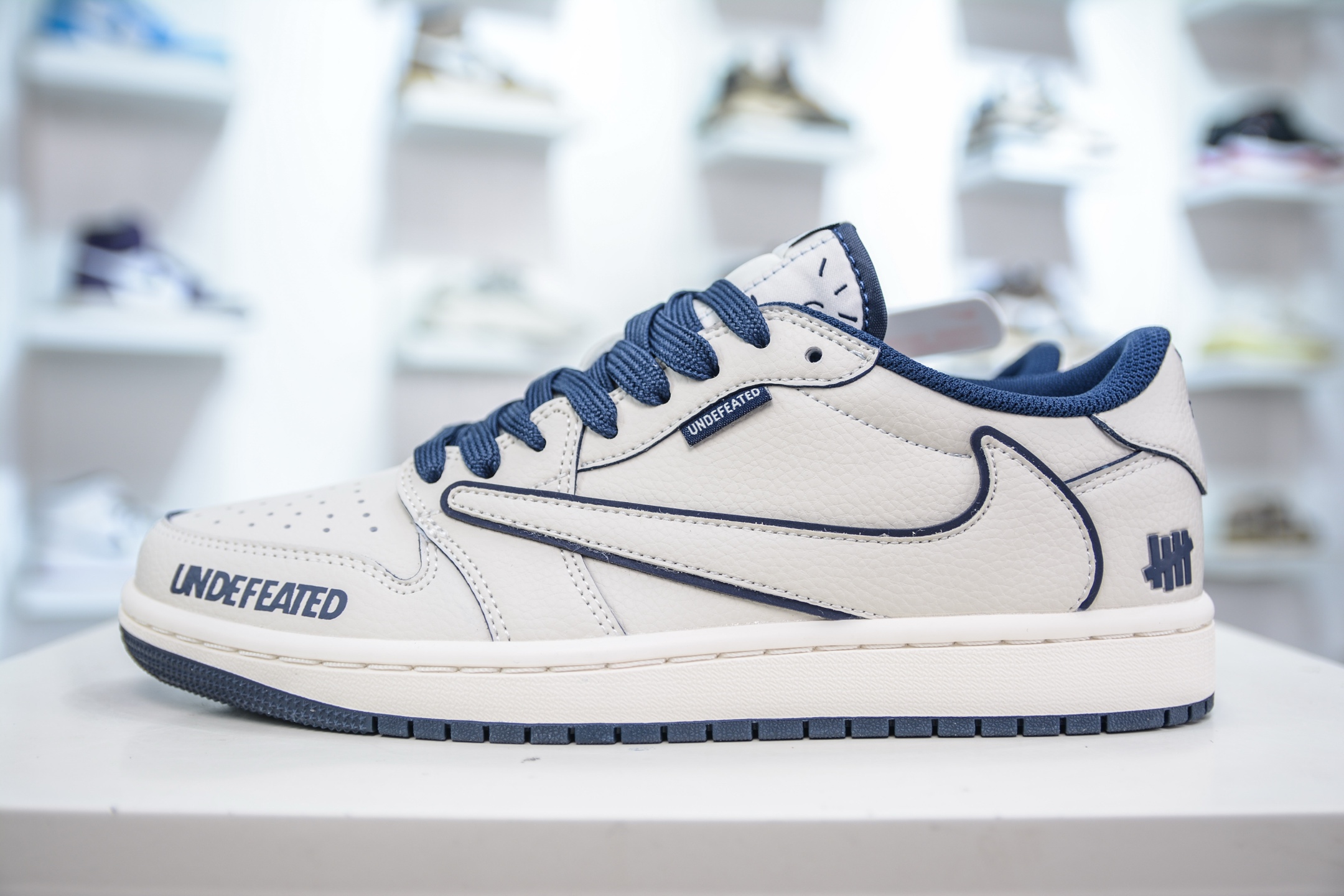 Air Jordan 1 Low x Undefeated Collab White/Deep Blue, Custom Colorway 2 i1749233930558 3698 0 0