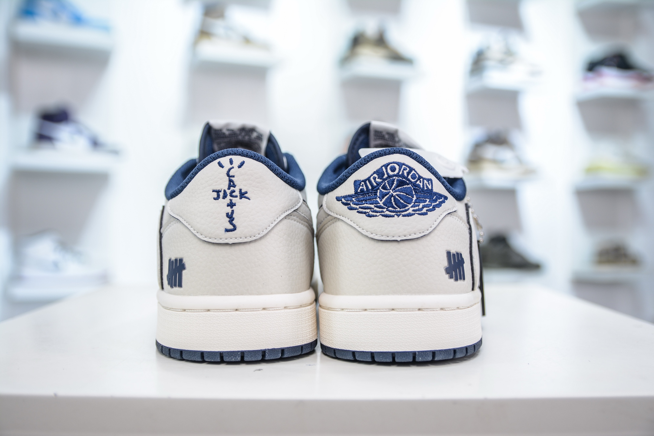 Air Jordan 1 Low x Undefeated Collab White/Deep Blue, Custom Colorway 3 i1749233930563 9041 0 1