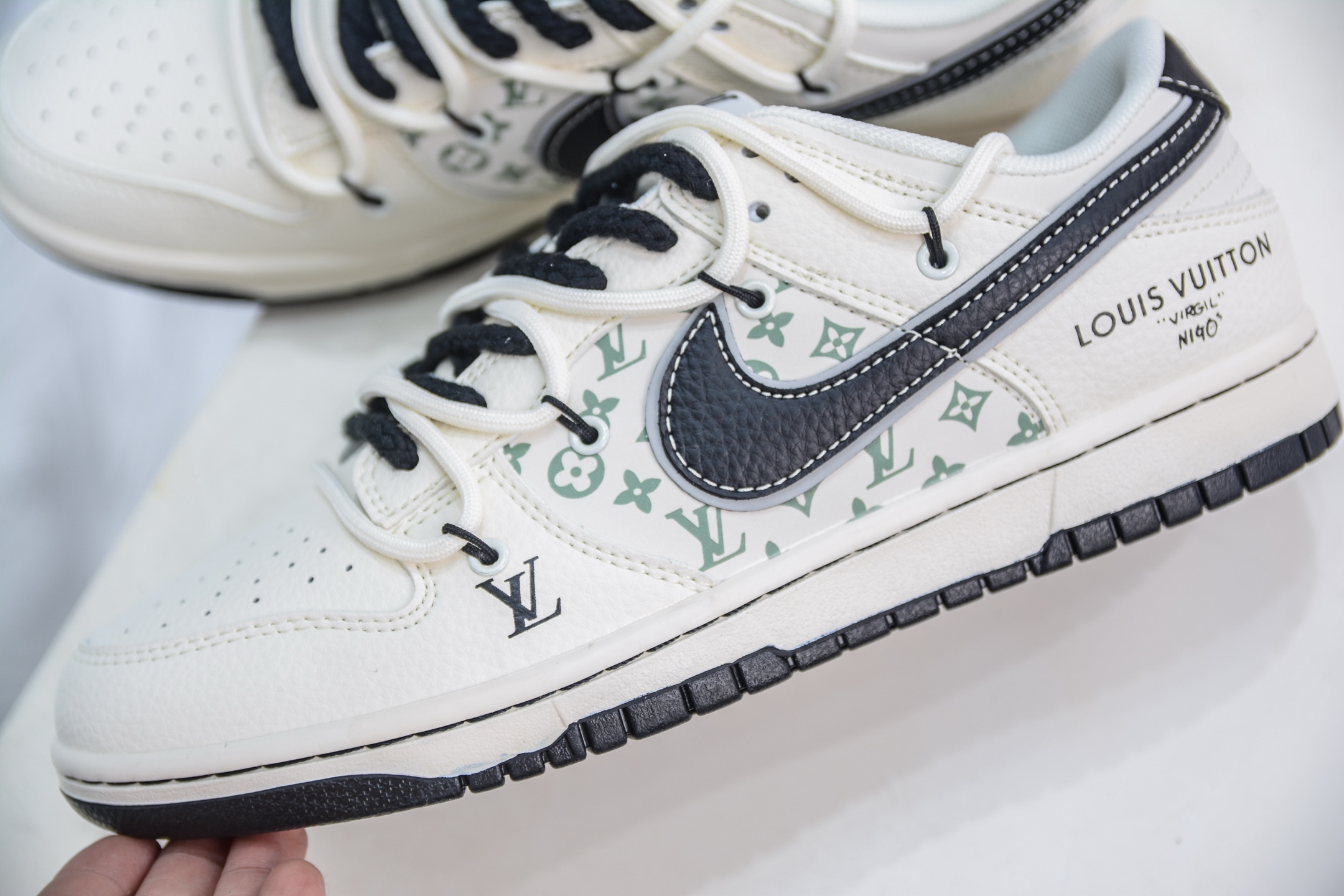 Nike SB Dunk Low x Louis Vuitton White Black, Premium Leather, Comfortable Fit 7 i1749234051847 7852 0 6