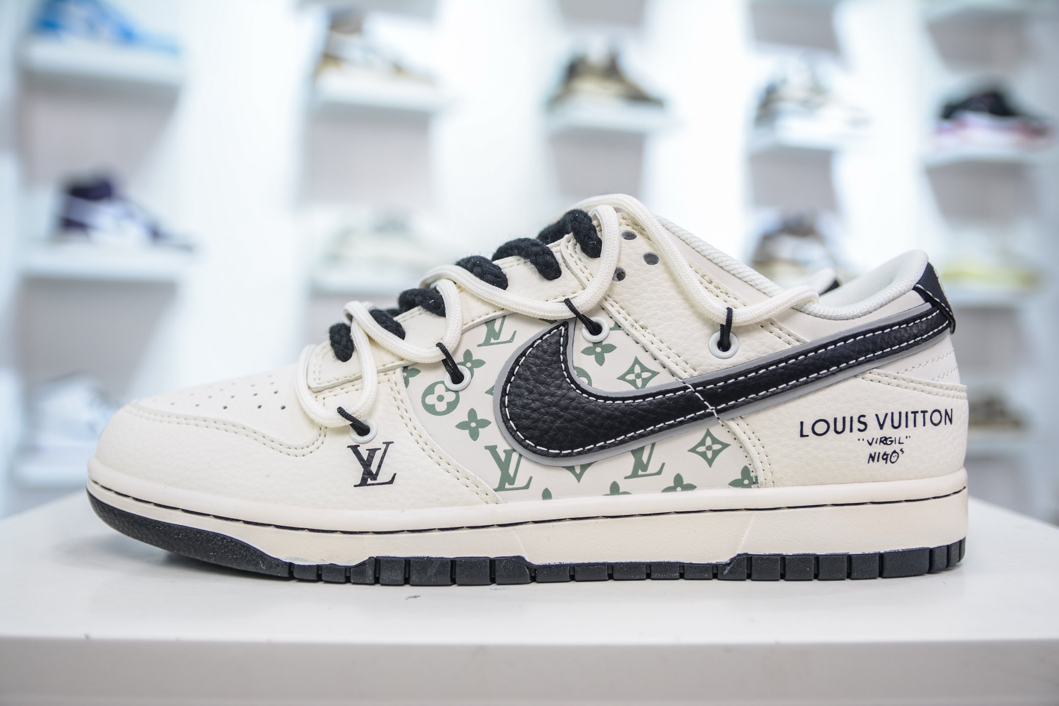 Nike SB Dunk Low x Louis Vuitton White Black, Premium Leather, Comfortable Fit 1 i1749234053475 711 0 0