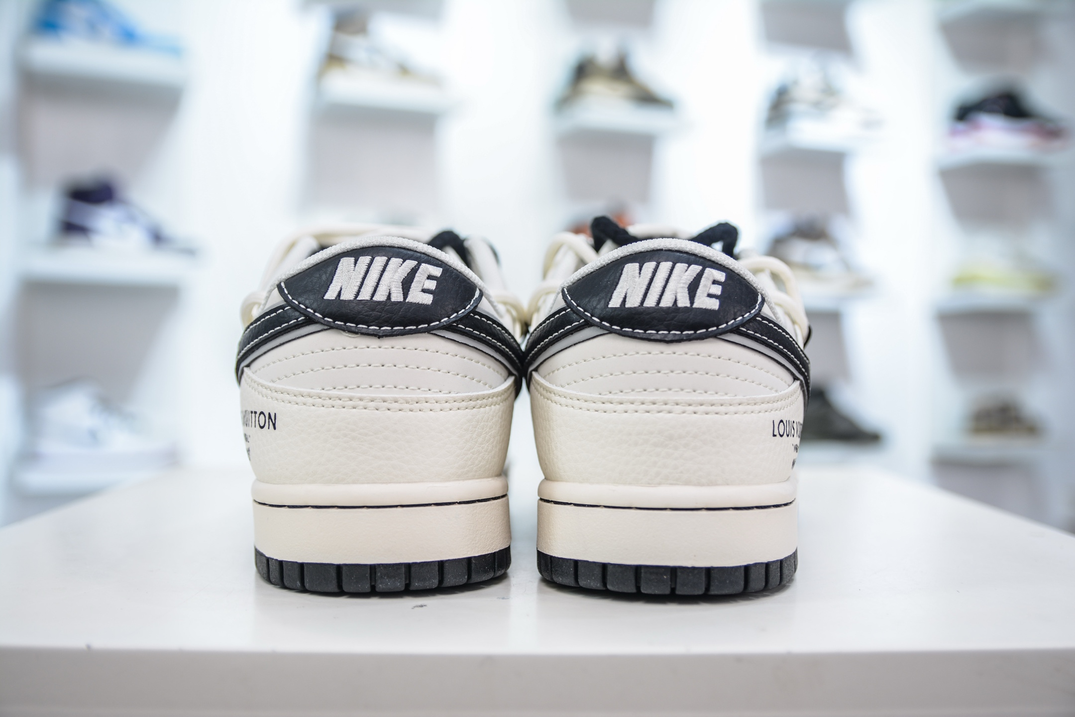 Nike SB Dunk Low x Louis Vuitton White Black, Premium Leather, Comfortable Fit 2 i1749234053491 3991 0 1