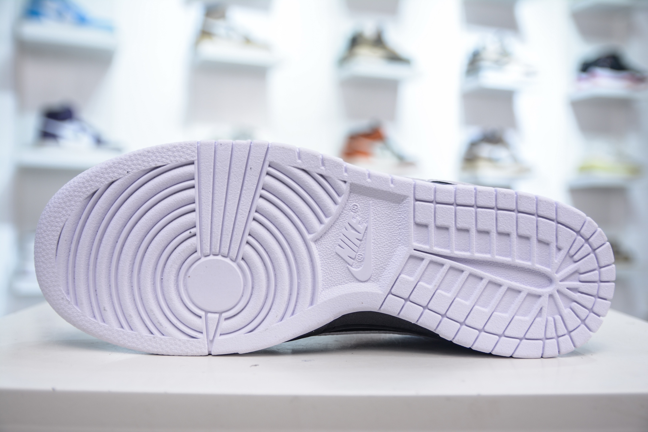 Nike SB Dunk Low x Nike Air 黑白 LW1818-117-莆田鞋,莆田鞋货源,高仿鞋,高仿鞋货源,安福档口,莆田高仿鞋,莆田鞋批发,高仿鞋批发,莆田高仿运动鞋,高仿运动鞋,莆田运动鞋 Nike SB Dunk Low x Nike Air 黑白 LW1818-117